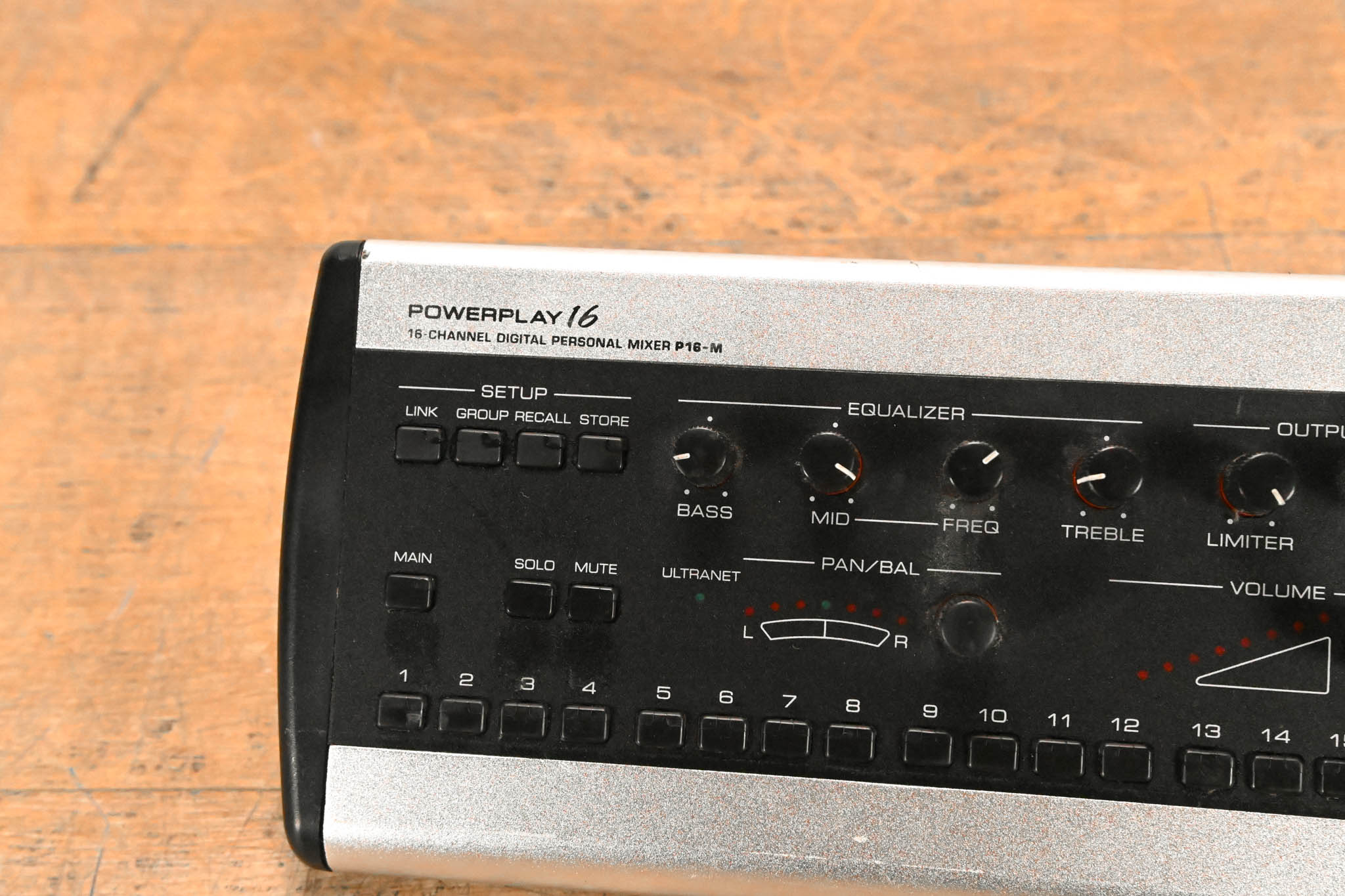 Behringer Powerplay P16-M 16-Channel Digital Personal Mixer