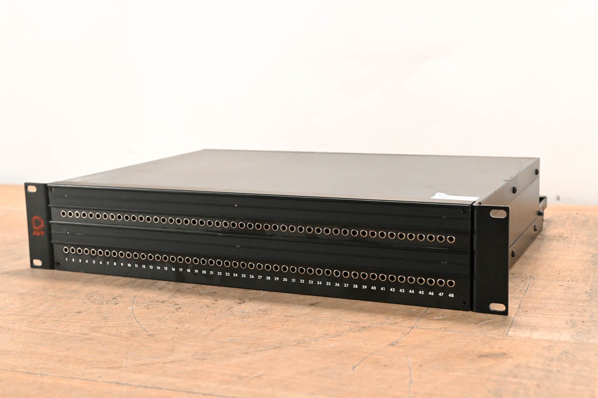 AVP RPT96 Series 2x48 2RU TT Patchbay