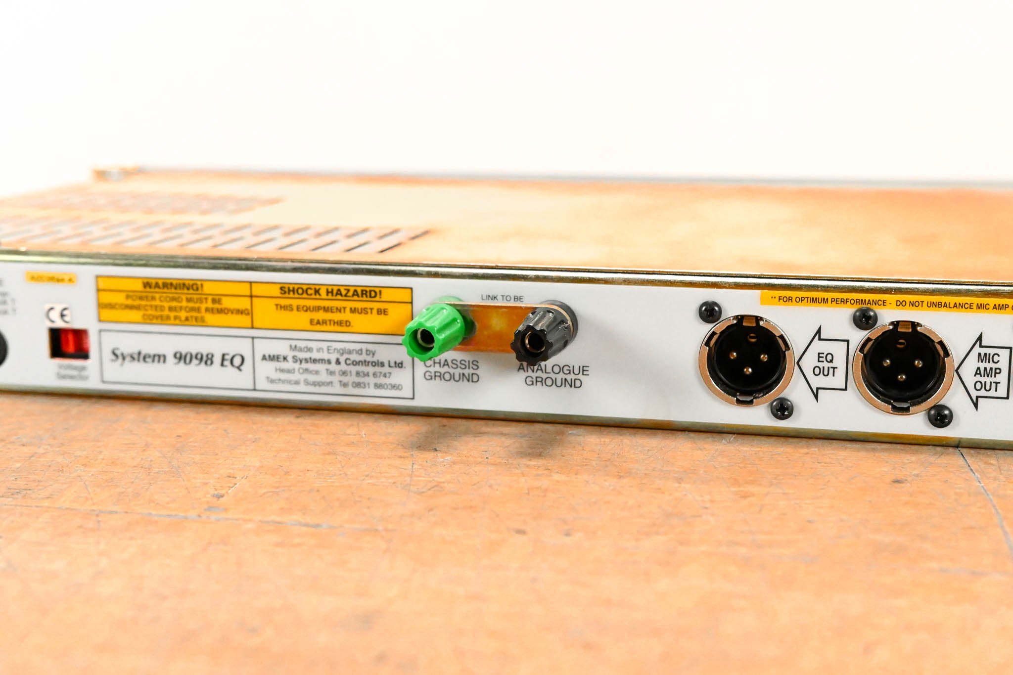 AMEK System 9098 EQ Dual-Channel Parametric EQ by Rupert Neve