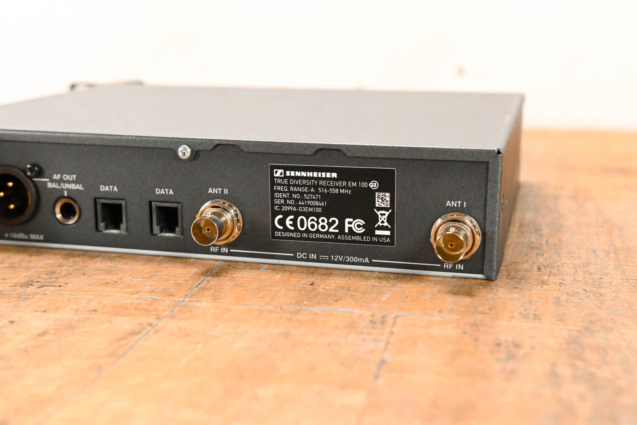 Sennheiser EM 100 G3 Wireless Receiver - A Range: 516-558 MHz