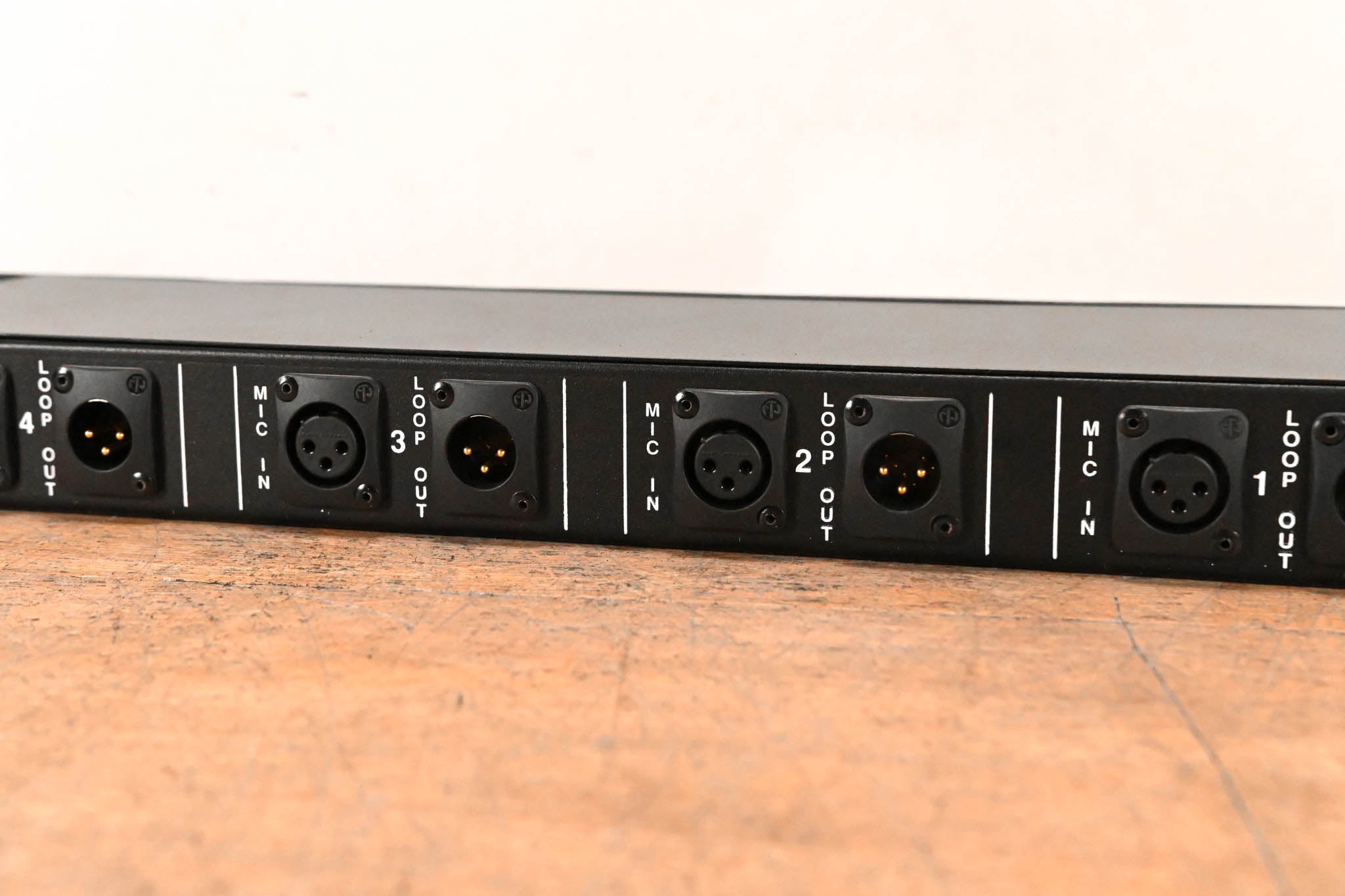 Horizon MS-4 4-Channel Rackmount Mic Splitter