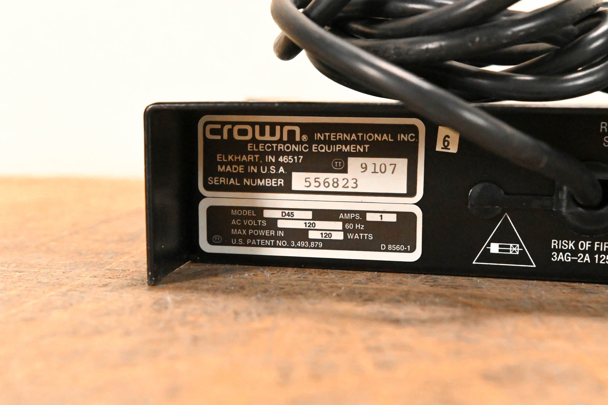 Crown D-45 Two-Channel, 35W Power Amplifier CG01L7E