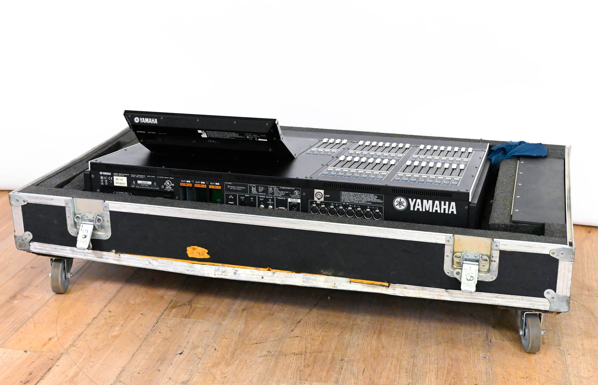5セット マザーボード G31 ICH7 07156 Celelon ジャンク Yamaha M7CL-32 32-Channel Digital Audio Mixer with Road Case CG01XSN