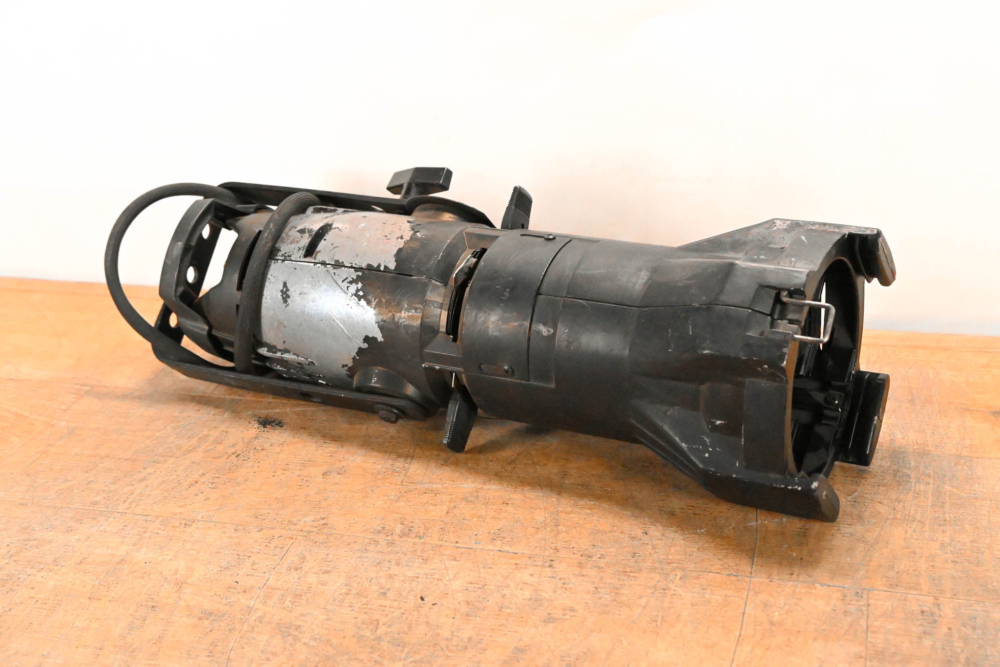 ETC Source Four Jr 26 Degree 575 Ellipsoidal Light