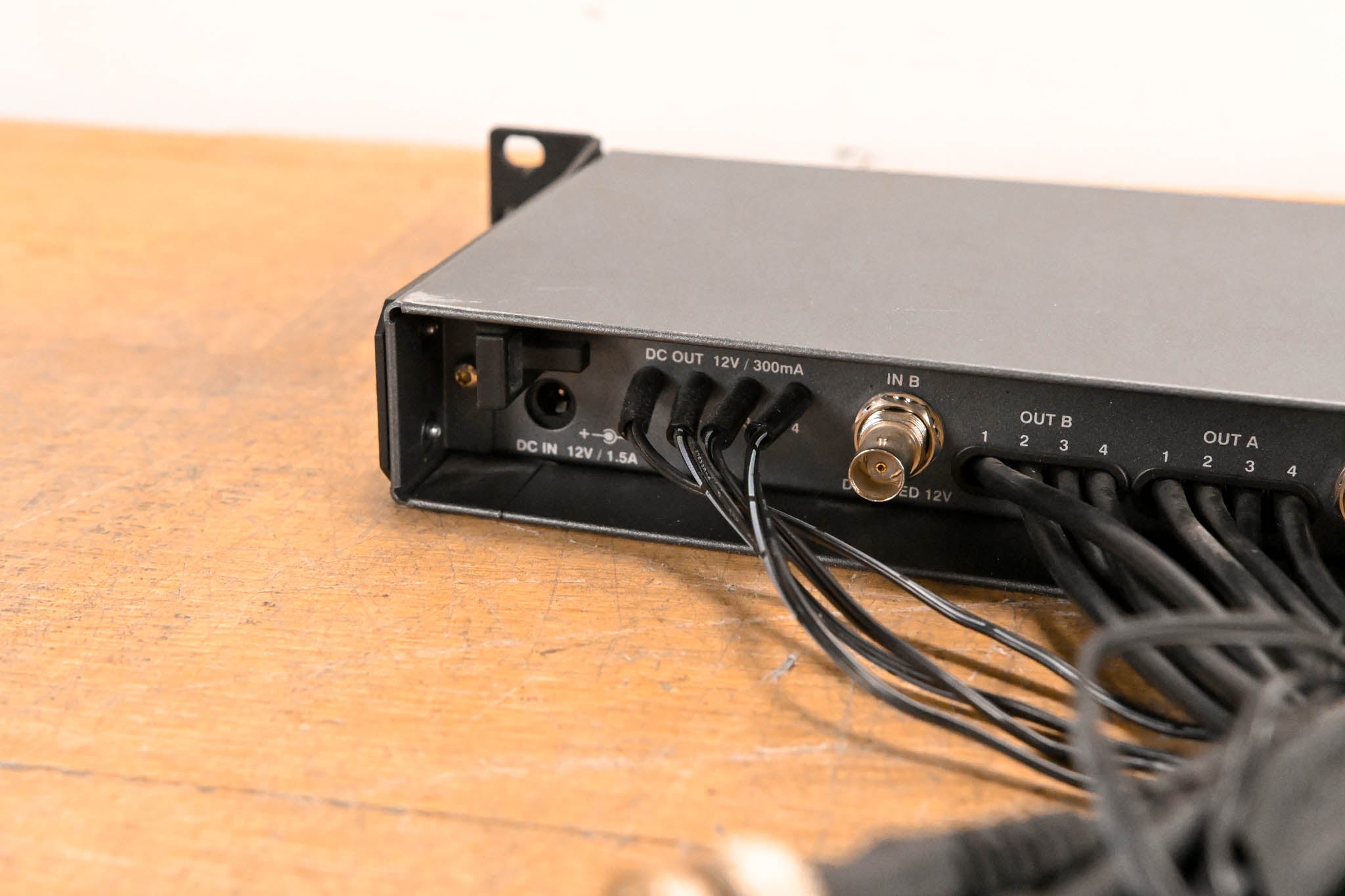 Sennheiser ASP 2 Antenna and Power Distribution System (NO POWER SUPPLY)