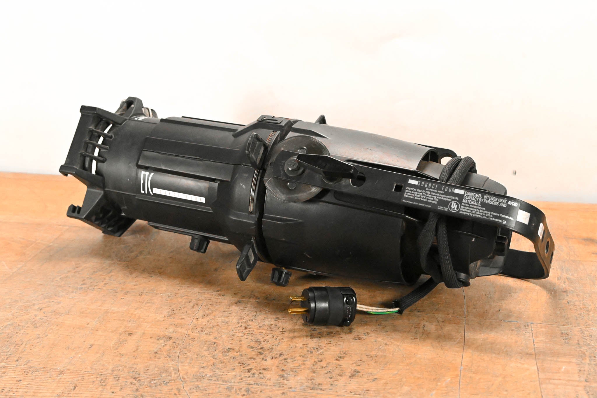 ETC Source Four 575 26 Degree Ellipsoidal Light
