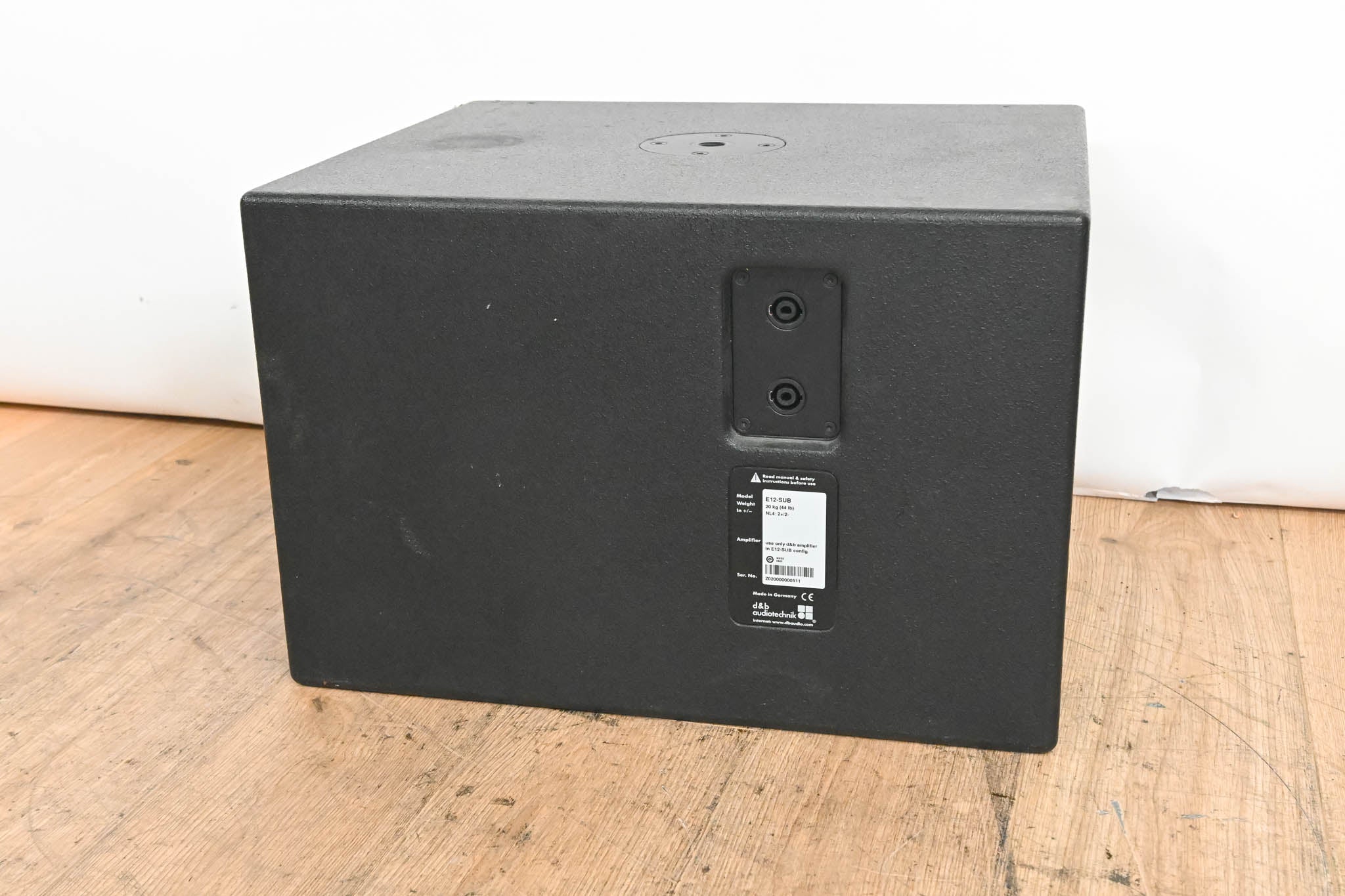 d&b audiotechnik E12-SUB Compact Bass-Reflex Subwoofer