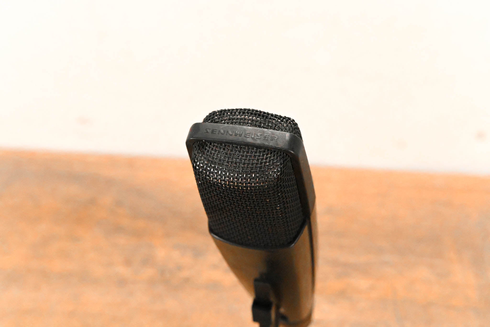 Sennheiser MD 421-II Cardioid Dynamic Microphone