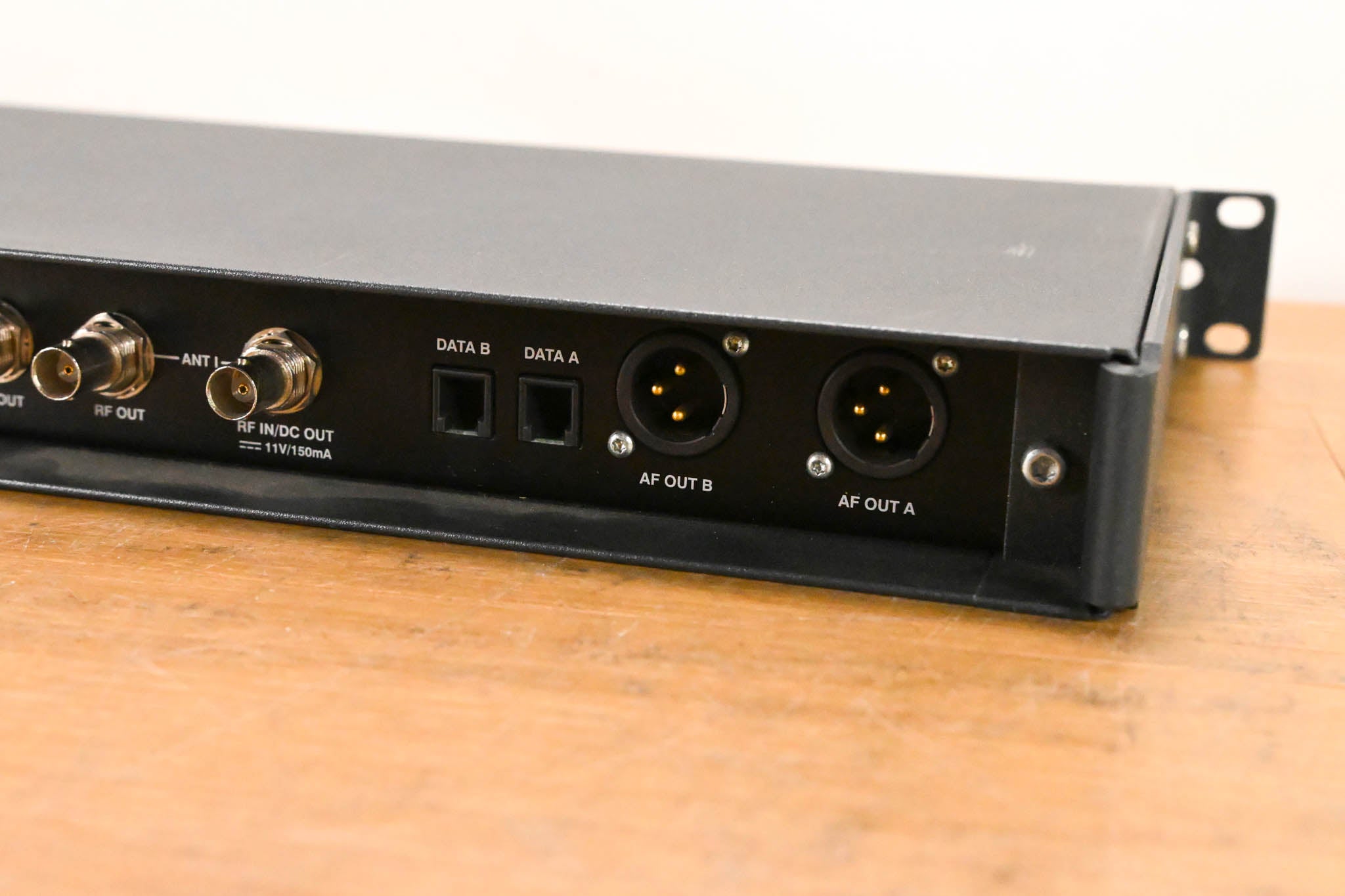Sennheiser EM 550 G2 Dual Wireless Receiver - A Range: 518-554 MHz