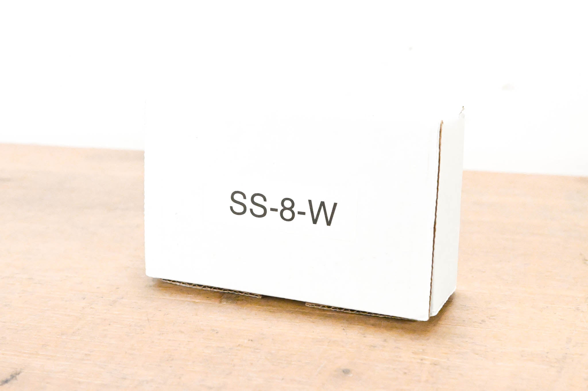 Springtree SS-8-W Satellite Wall Station - White