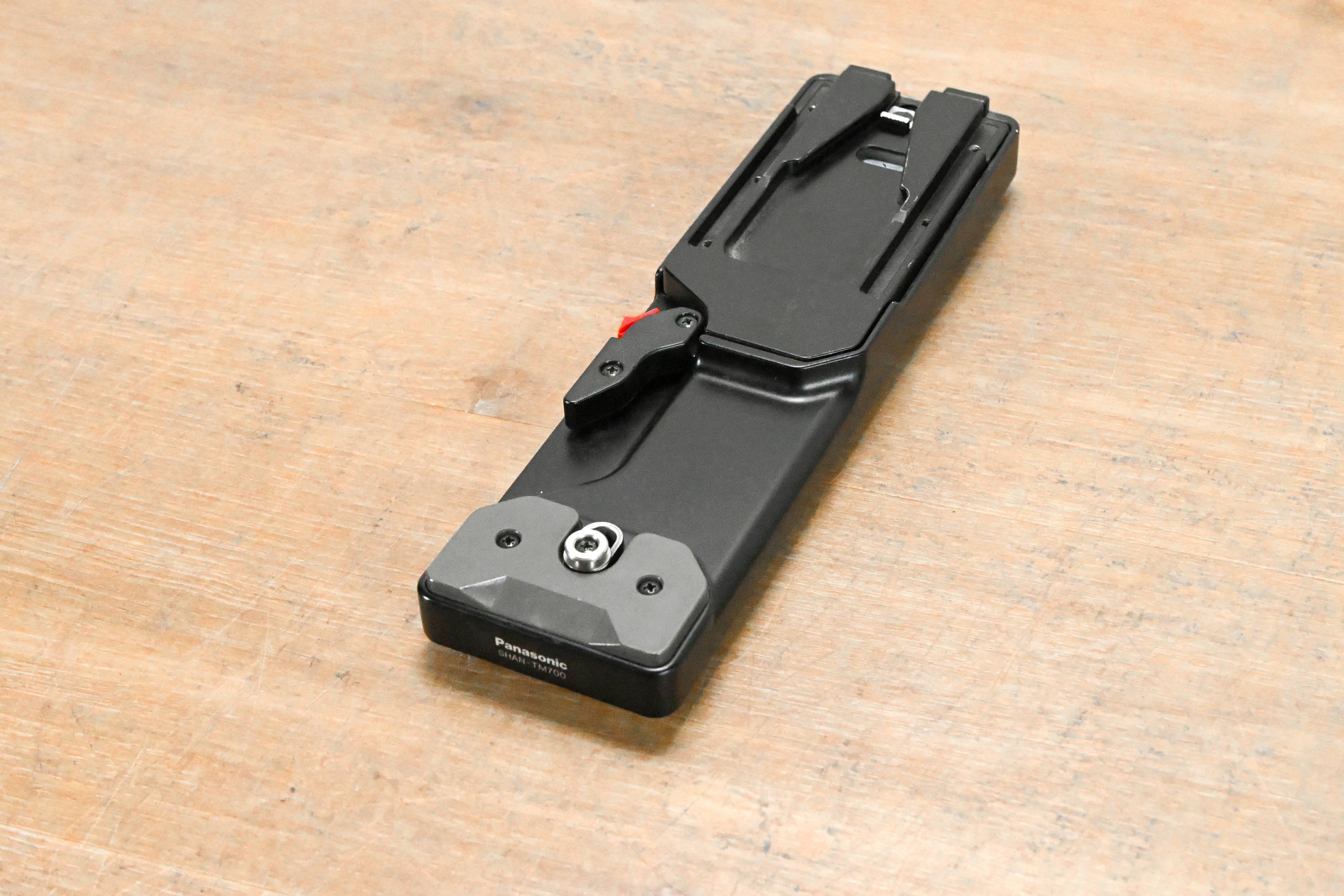 Panasonic SHAN-TM700 Quick Release Tripod Adapter