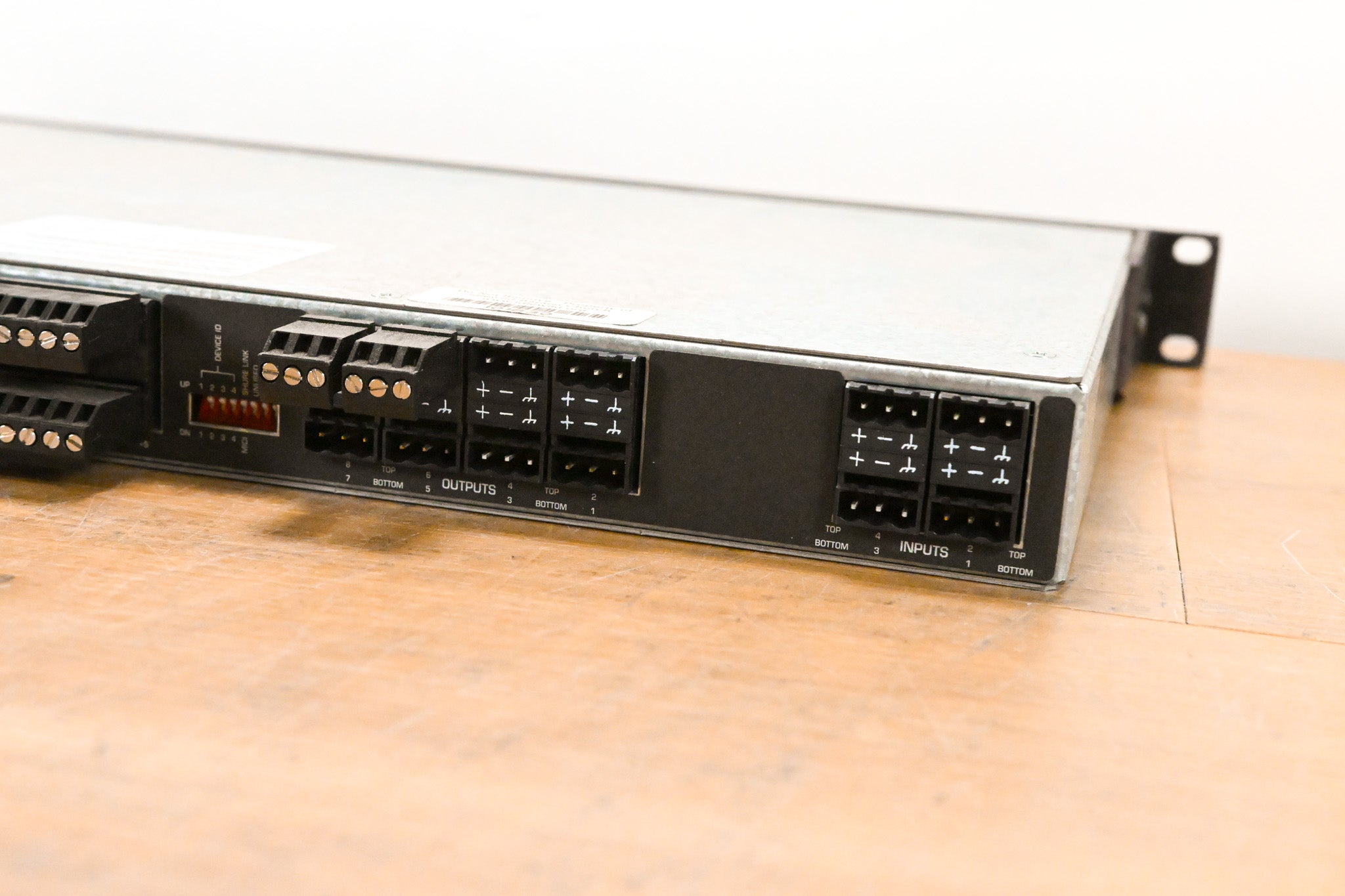 Shure P4800 4x8 Digital Signal Processor
