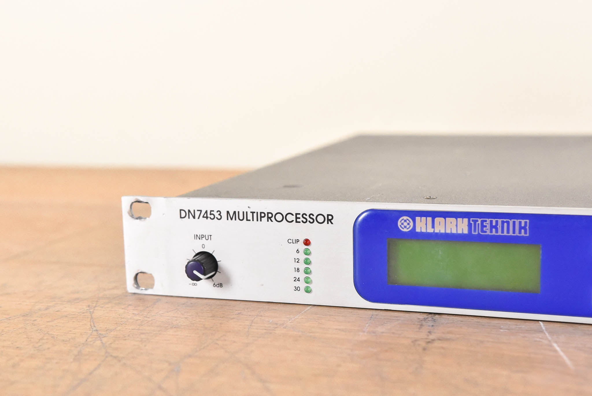 Klark-Teknik DN7453 Digital Delay Line and Multiprocessor CG004D5