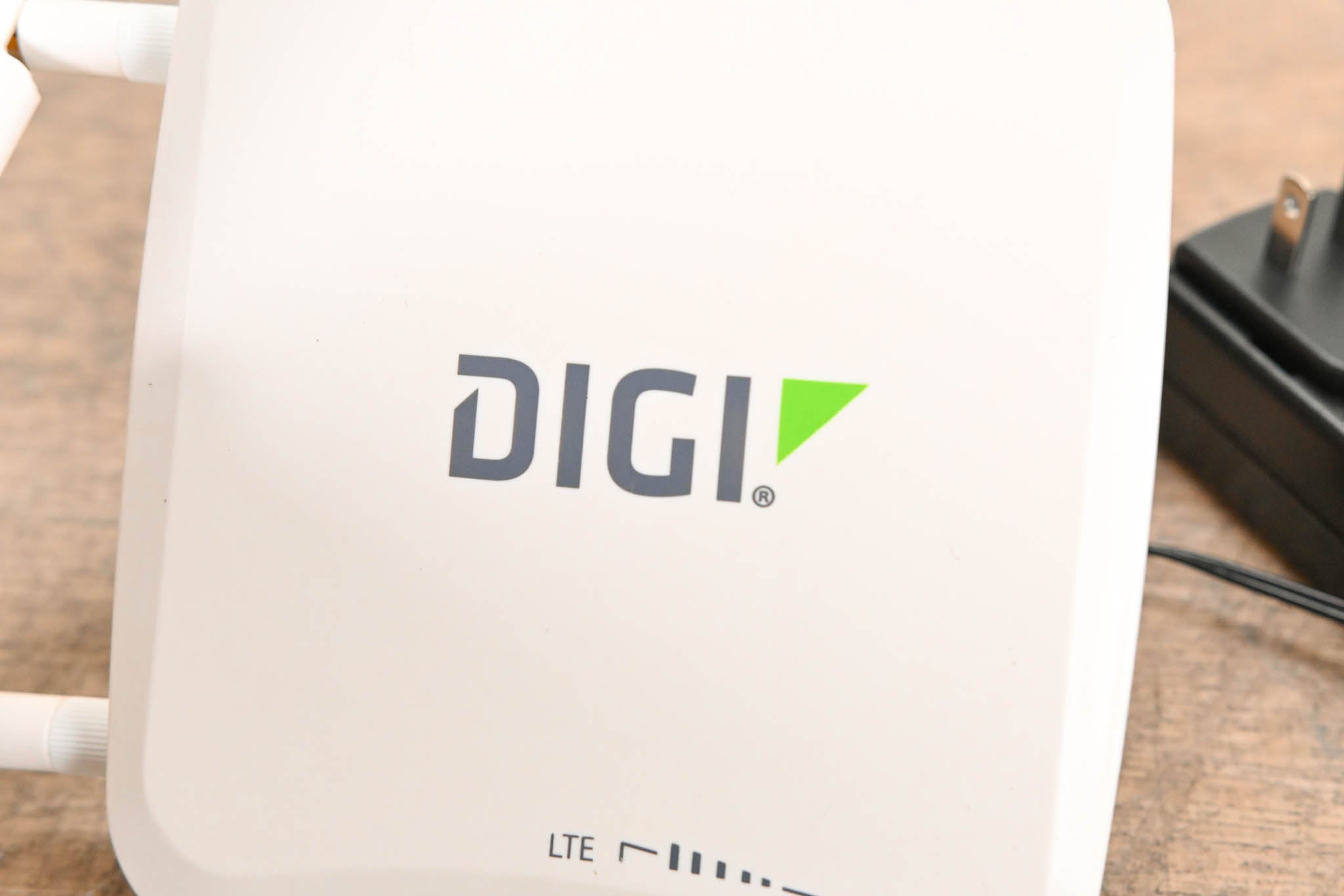 Digi International Digi 6310-DX LTE Cellular Extender