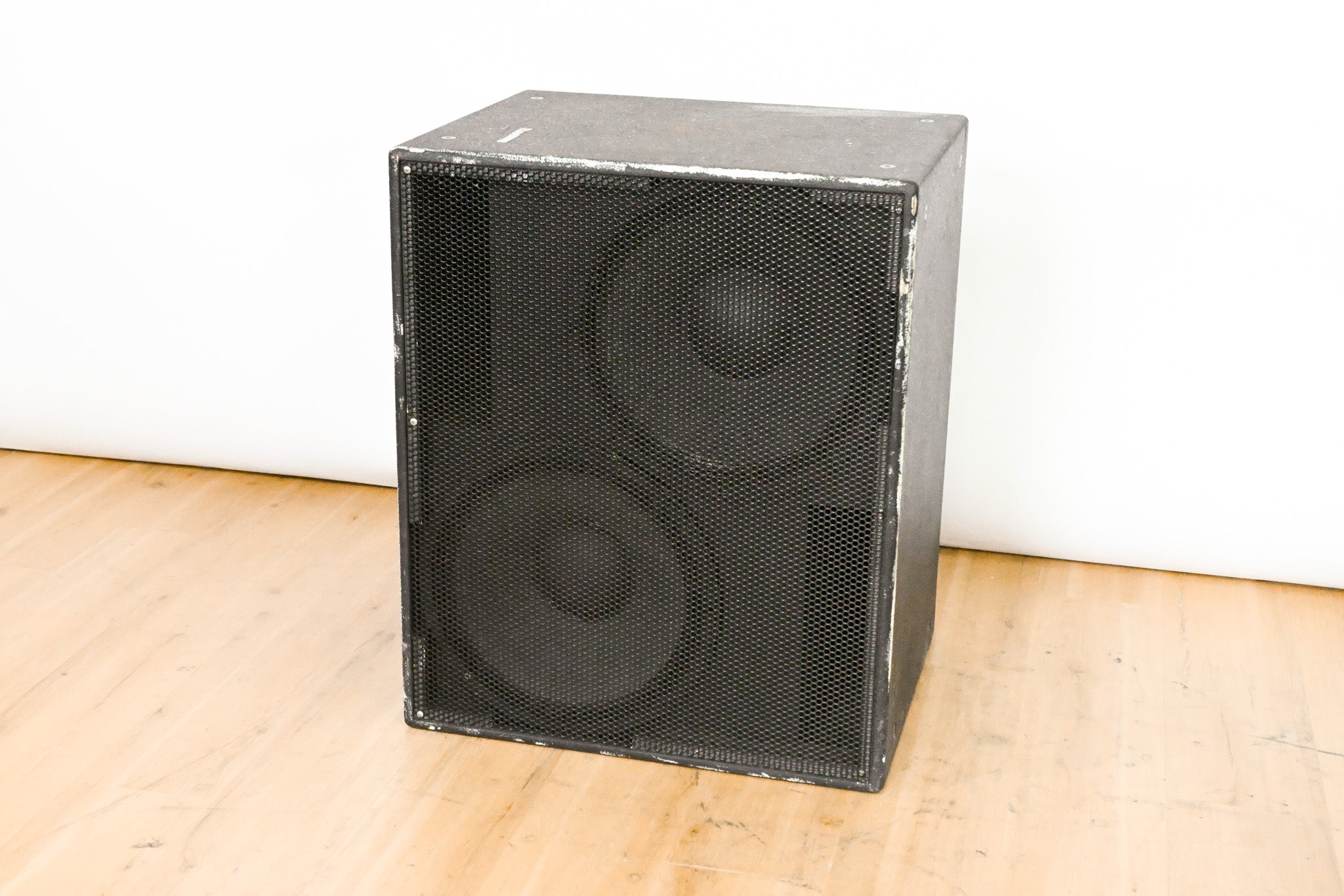 EAW SB250zP High Output Dual 15-inch Passive Subwoofer