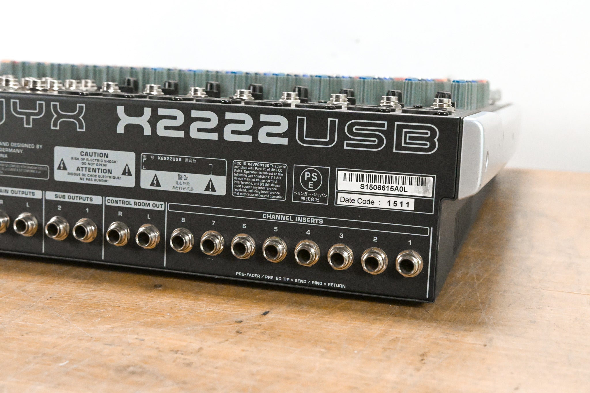 Behringer Xenyx X2222USB 22-Input 2/2-Bus Mixer with USB and Effects