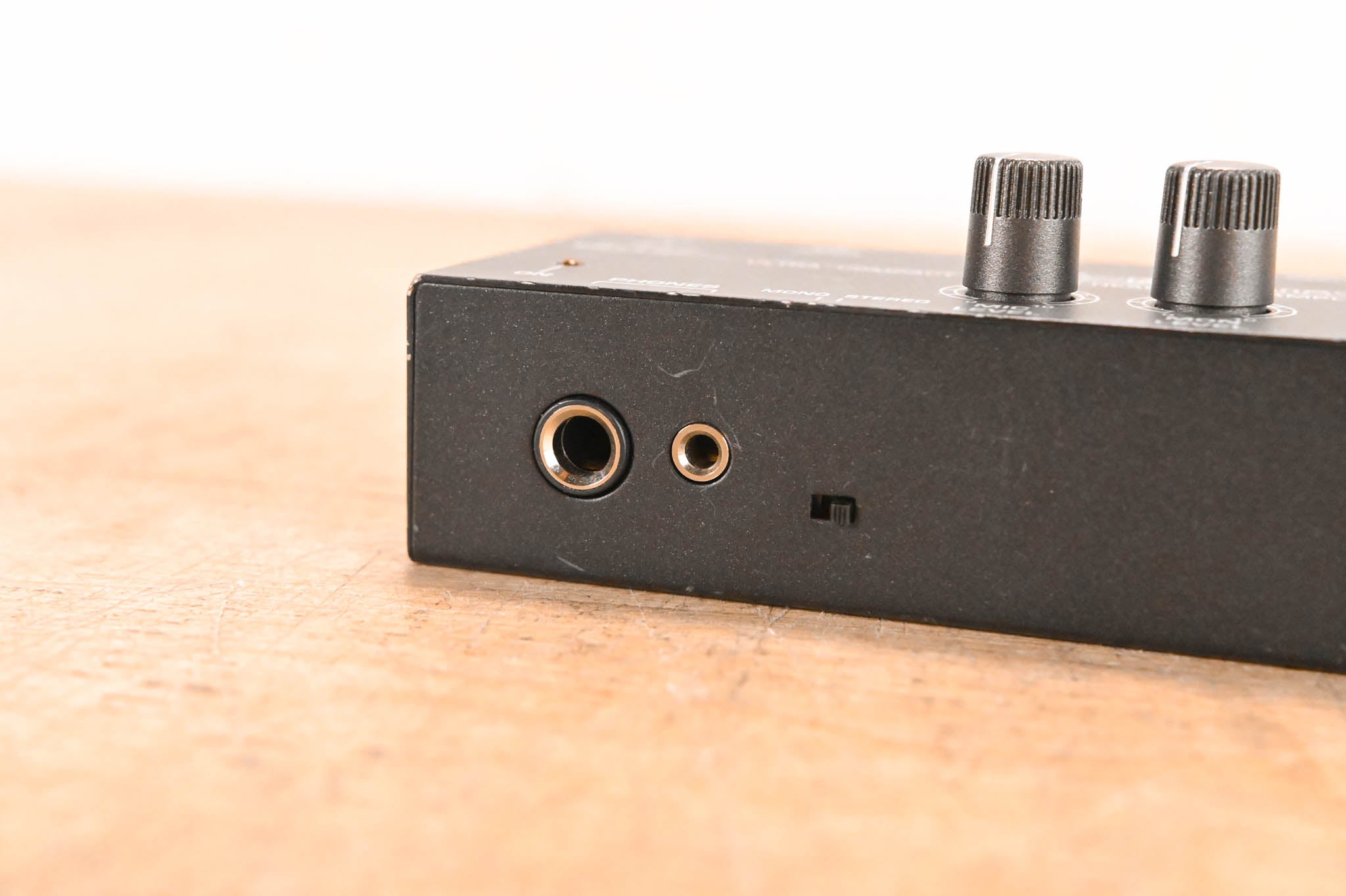 Behringer MicroMON MA400 Monitor Headphone Amplifier (NO POWER SUPPLY)