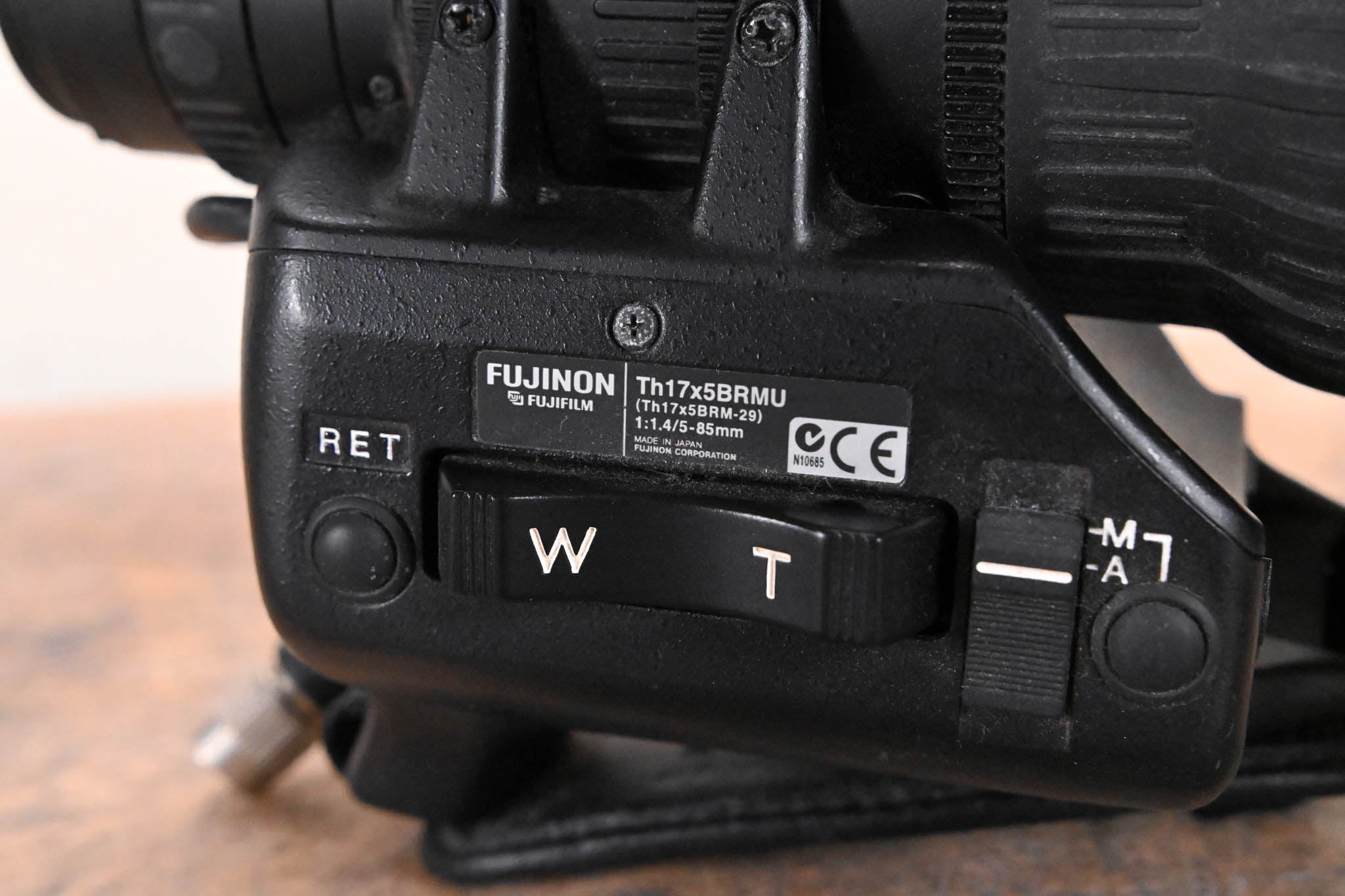 Fujinon Th17x5BRMU Broadcast Zoom Lens - 1:1.4/5-85mm