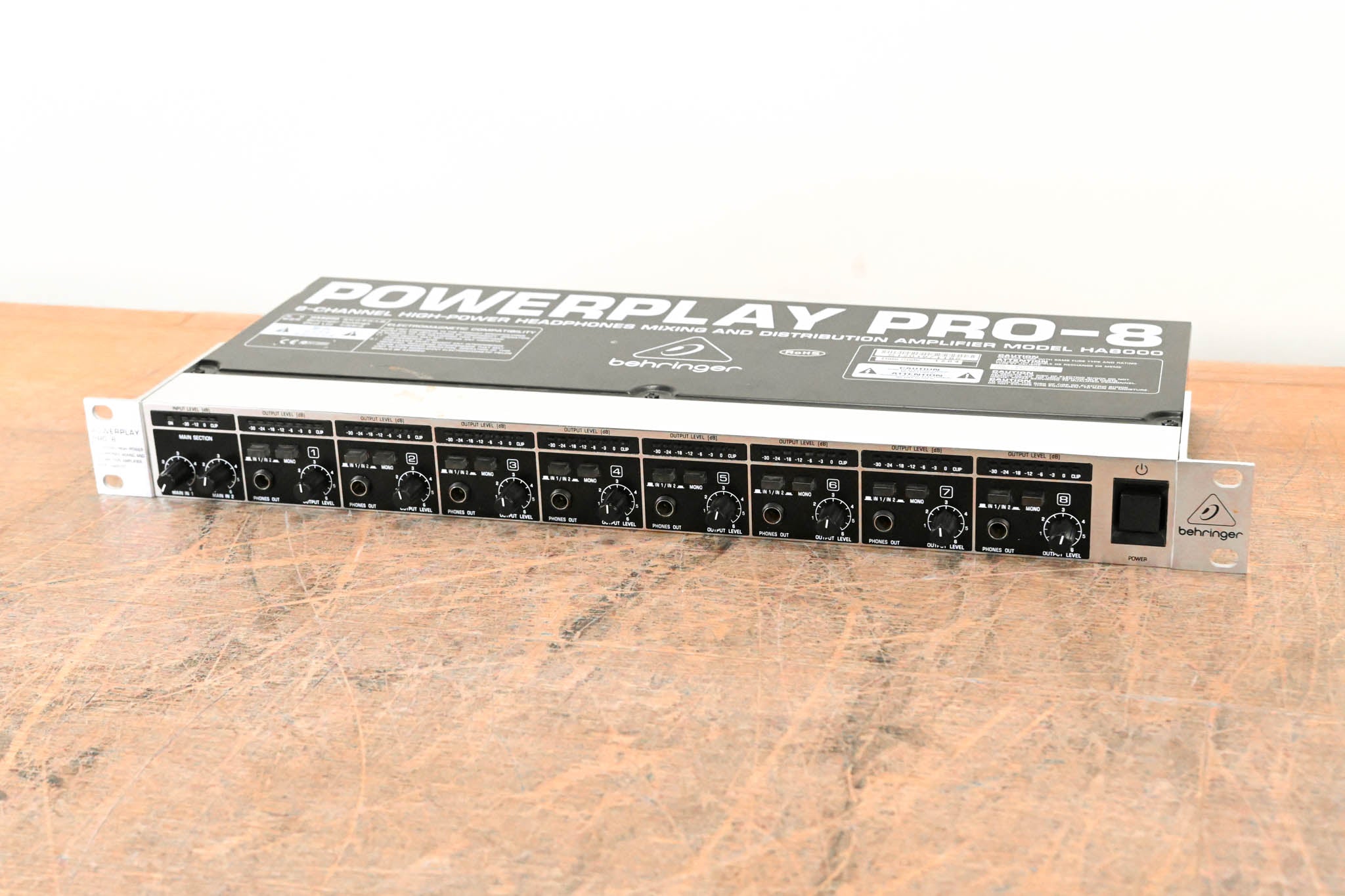 Behringer POWERPLAY PRO-8 HA8000 8-CH Headphone Distribution Amplifier