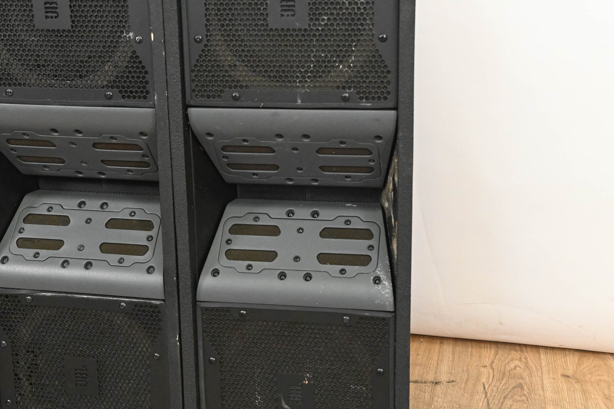 JBL VT4887 Compact Bi-Amplified 3-Way Line Array Element (PAIR)