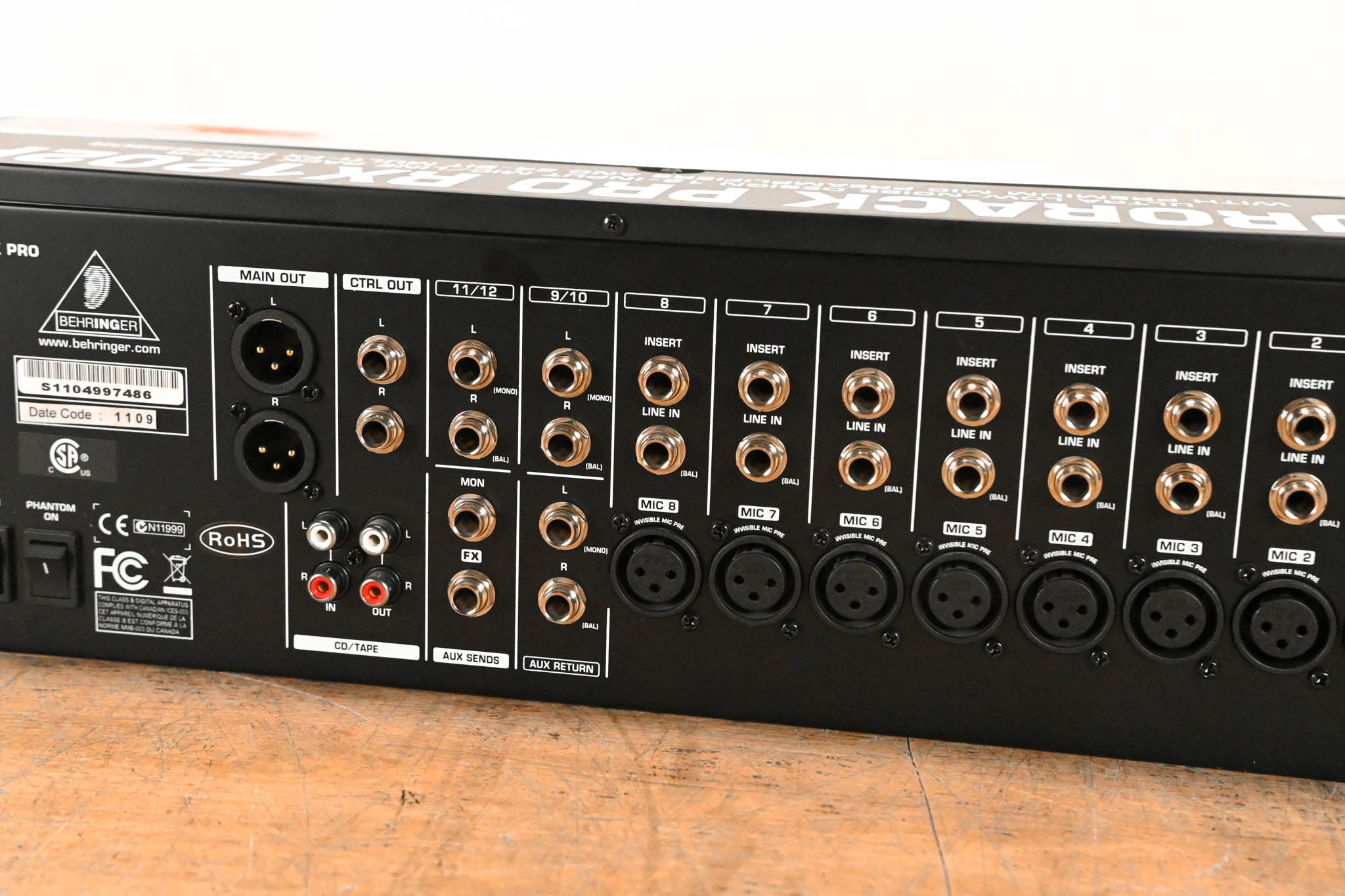 Behringer EURORACK PRO RX1202FX 12-Input Mic/Line Rack Mixer