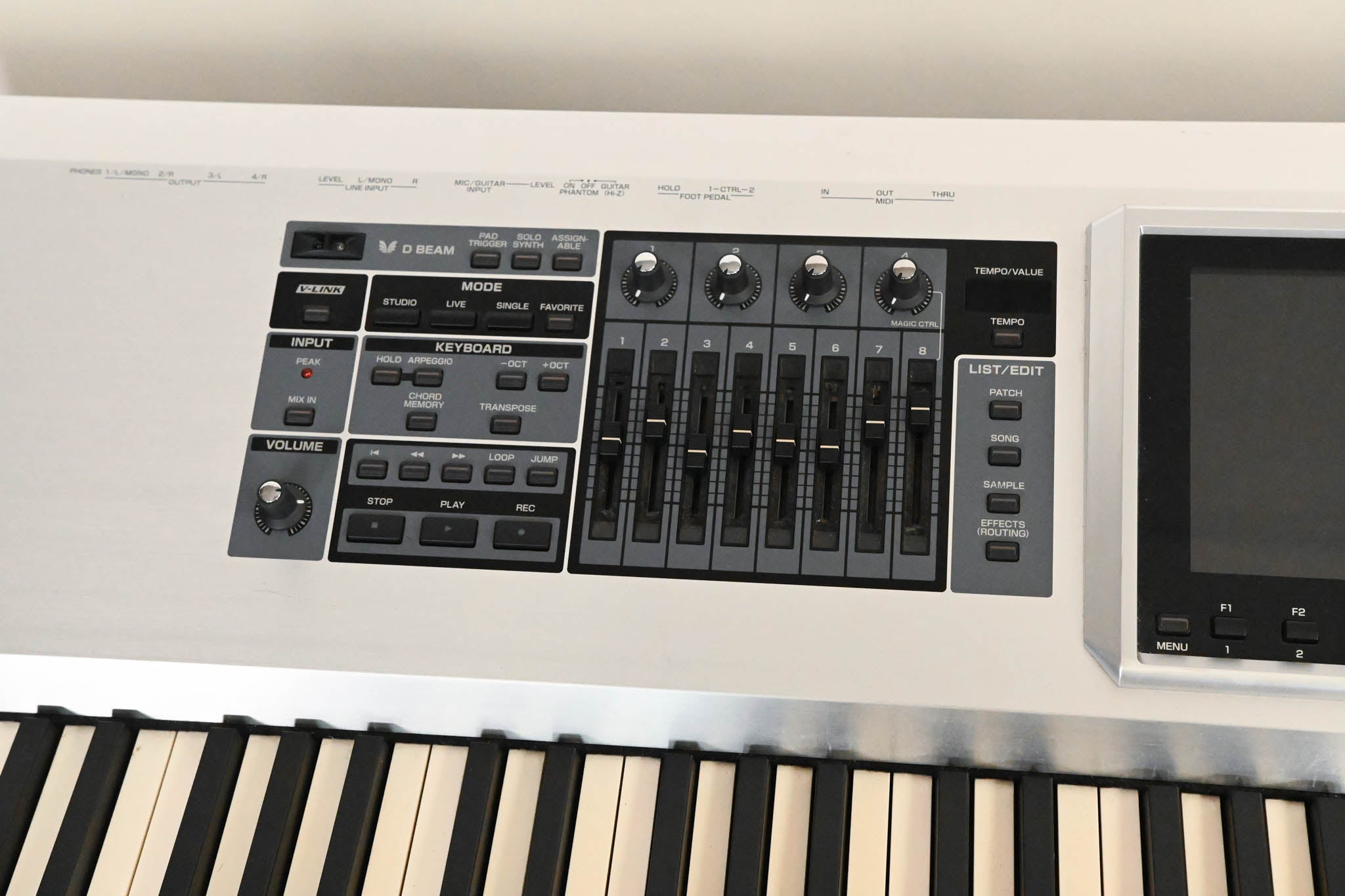 Roland Fantom G8 88-Key Keyboard Workstation