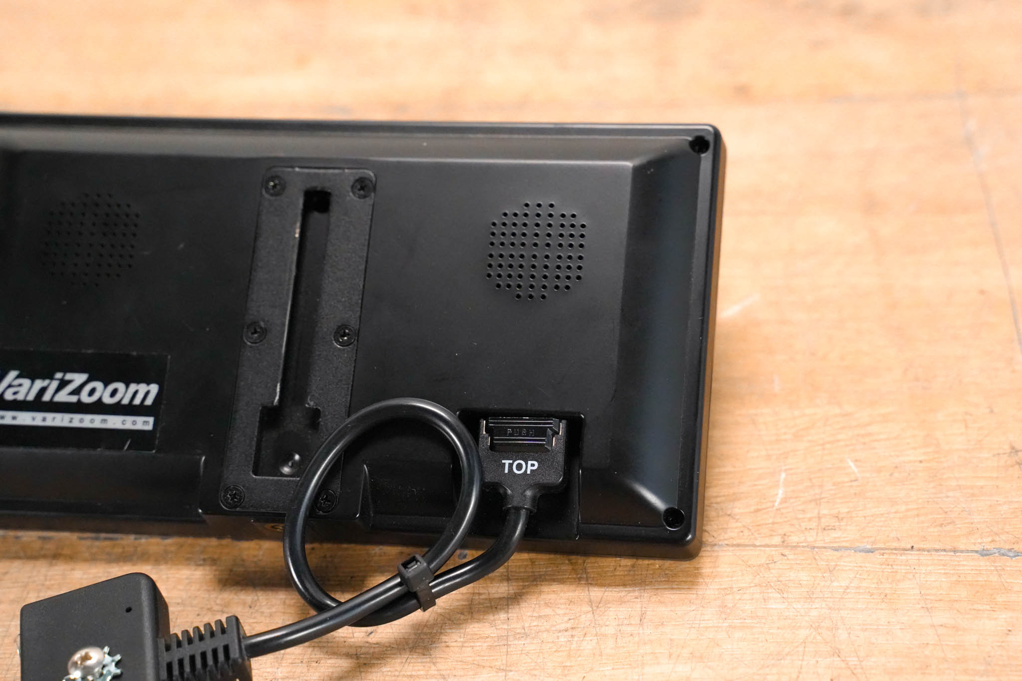 VariZoom VZ-TFT7 7″ LCD Monitor (NO POWER SUPPLY)