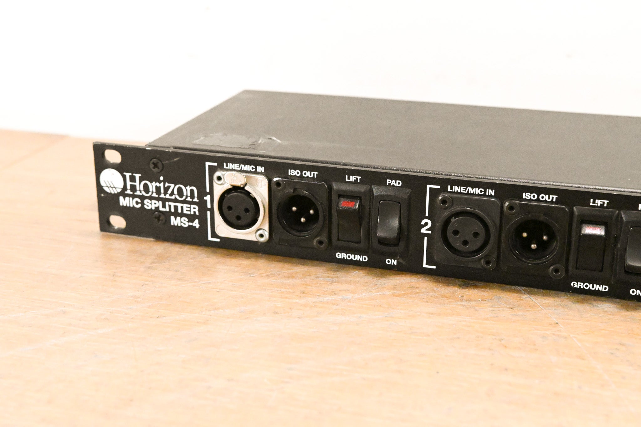 Horizon MS-4 4-Channel Rackmount Mic Splitter