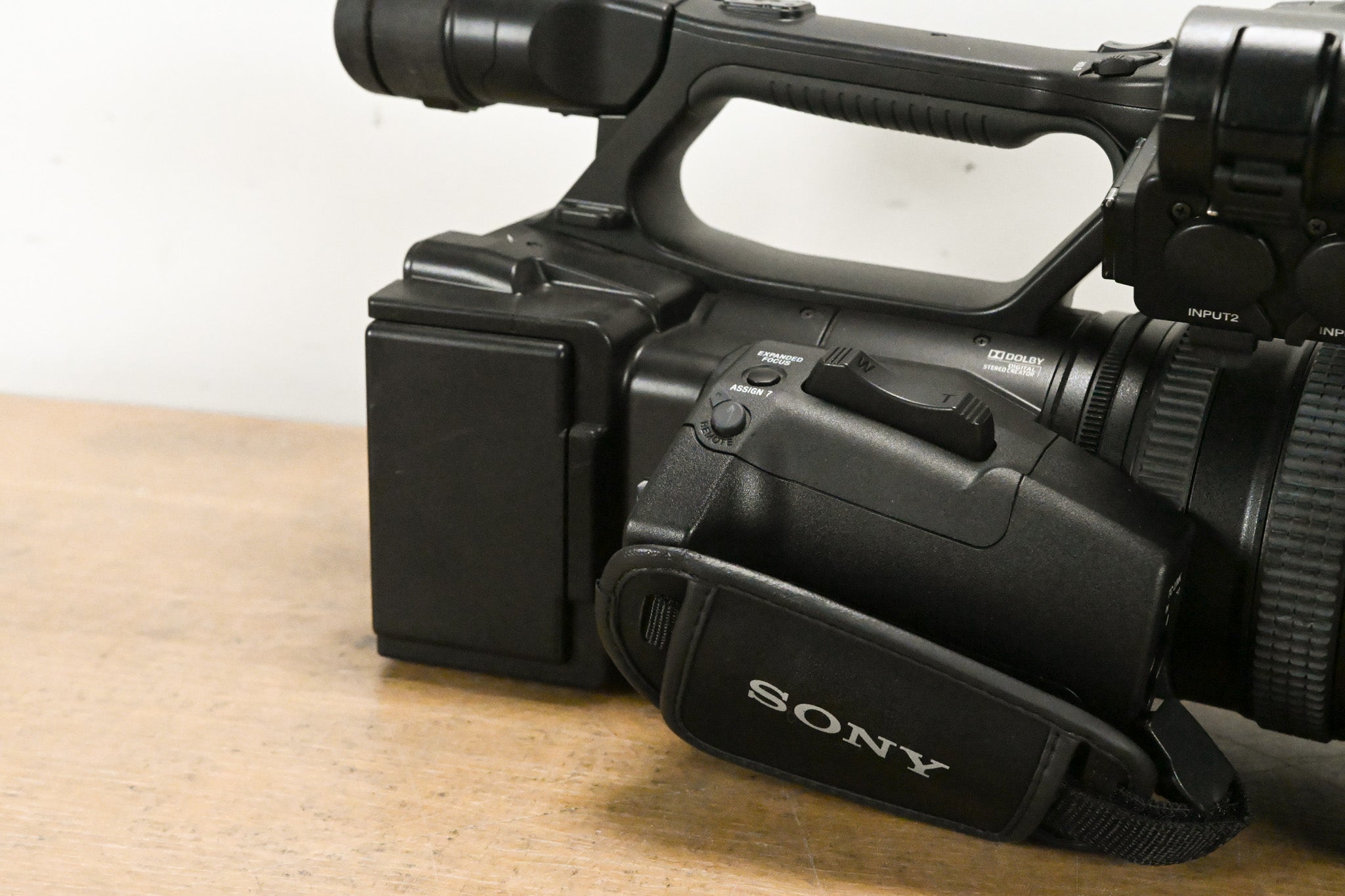 Sony HXR-NX5U NXCAM Professional Camcorder