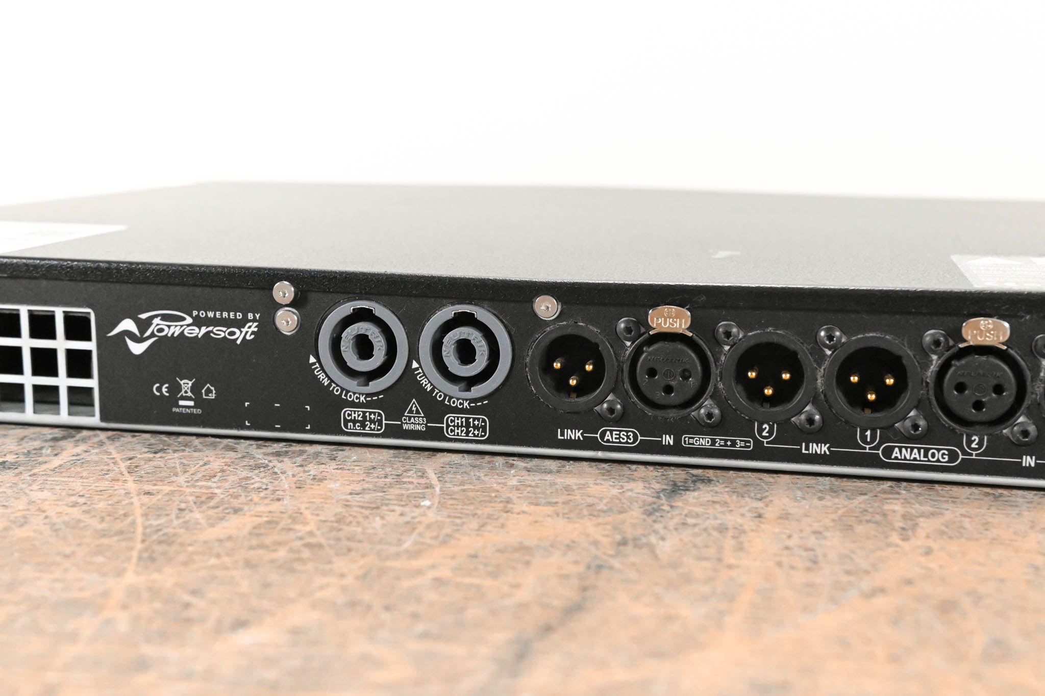 Powersoft T602 6000W 2-Channel Power Amplifier with DSP and Dante