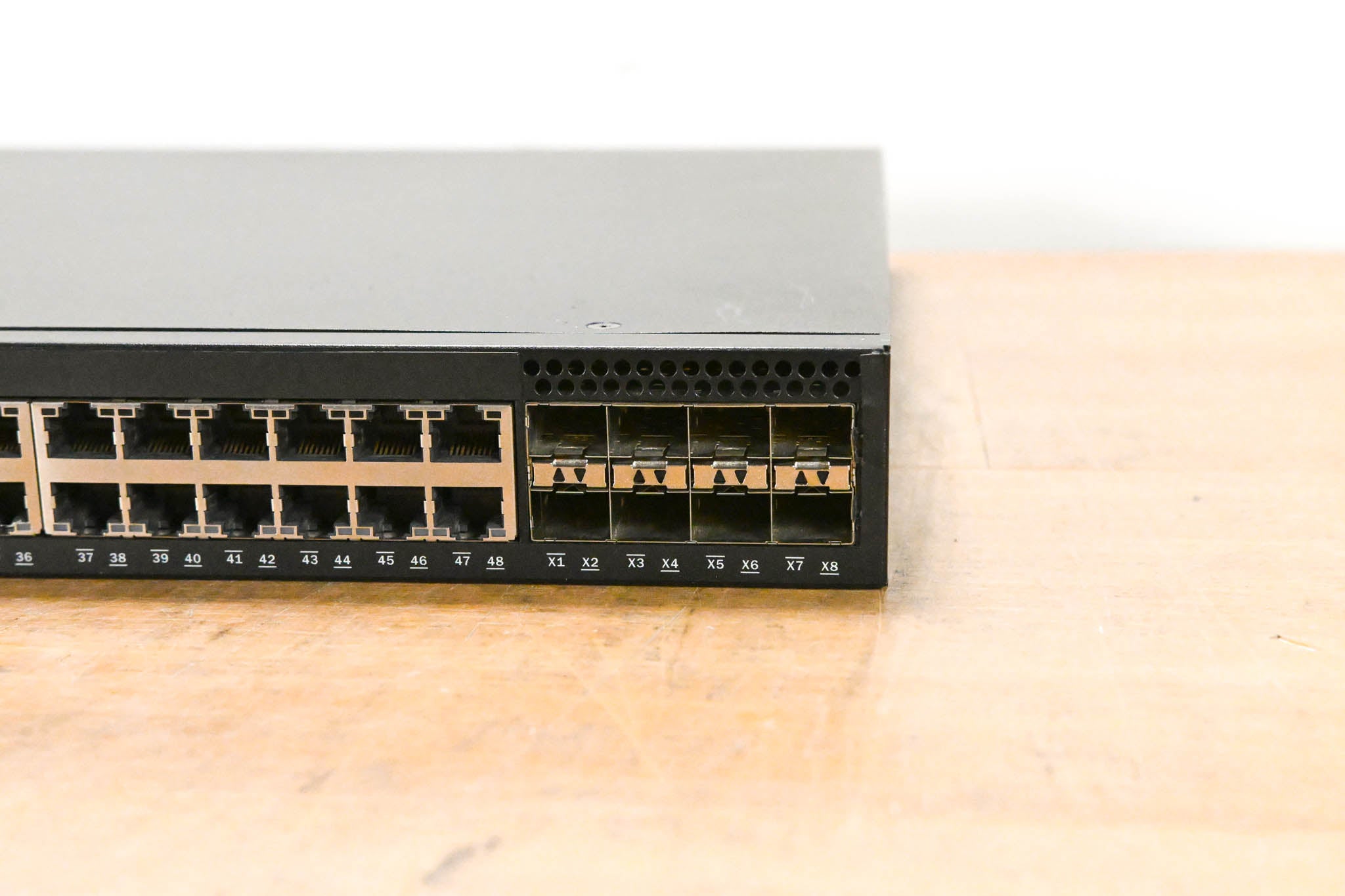 Brocade ICX 7250-48P-2X10G 10/100/1000 48-Port PoE+ Switch