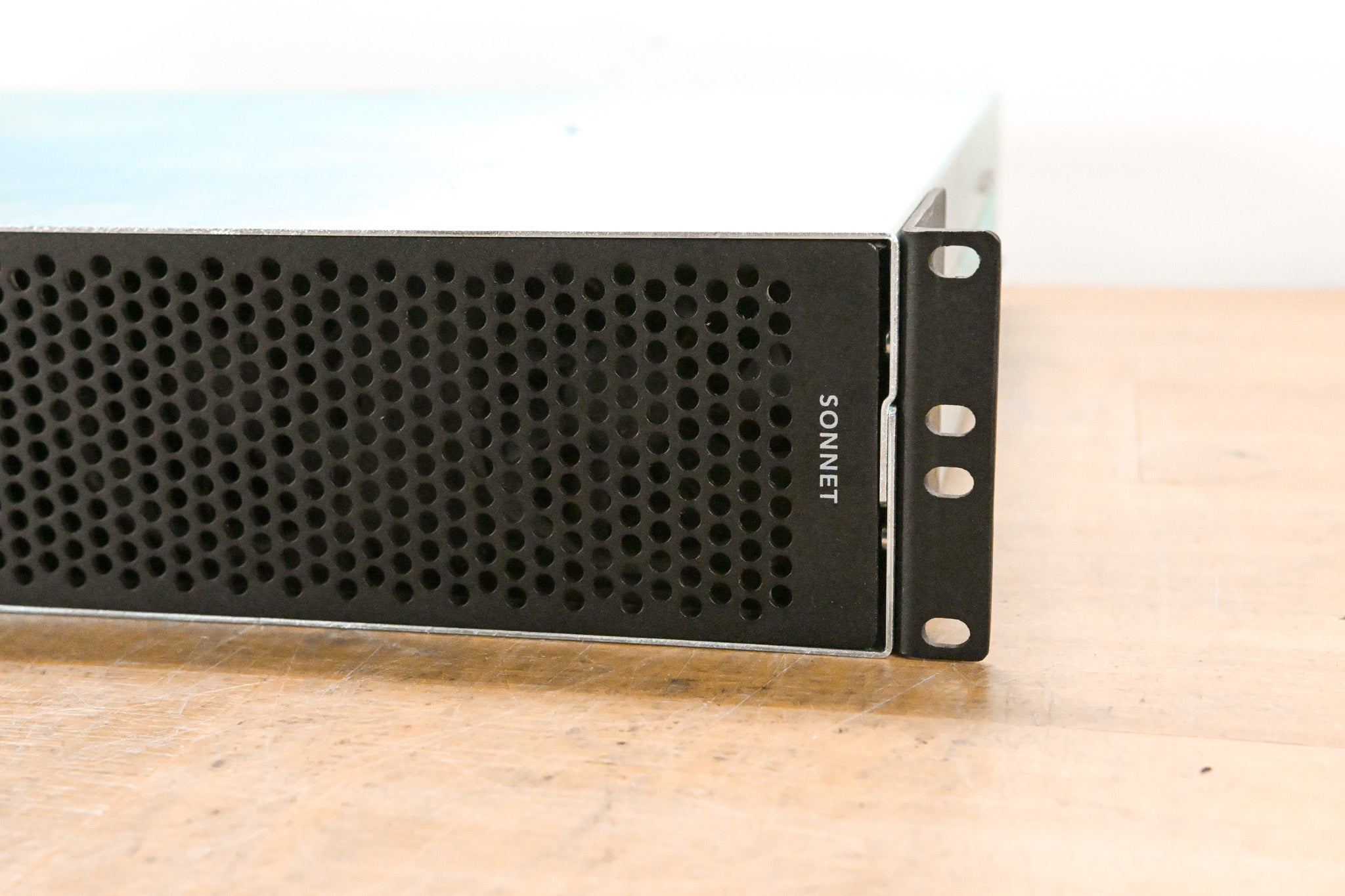 Sonnet Echo III Thunderbolt 3 to PCIe Card Rackmount Expansion System