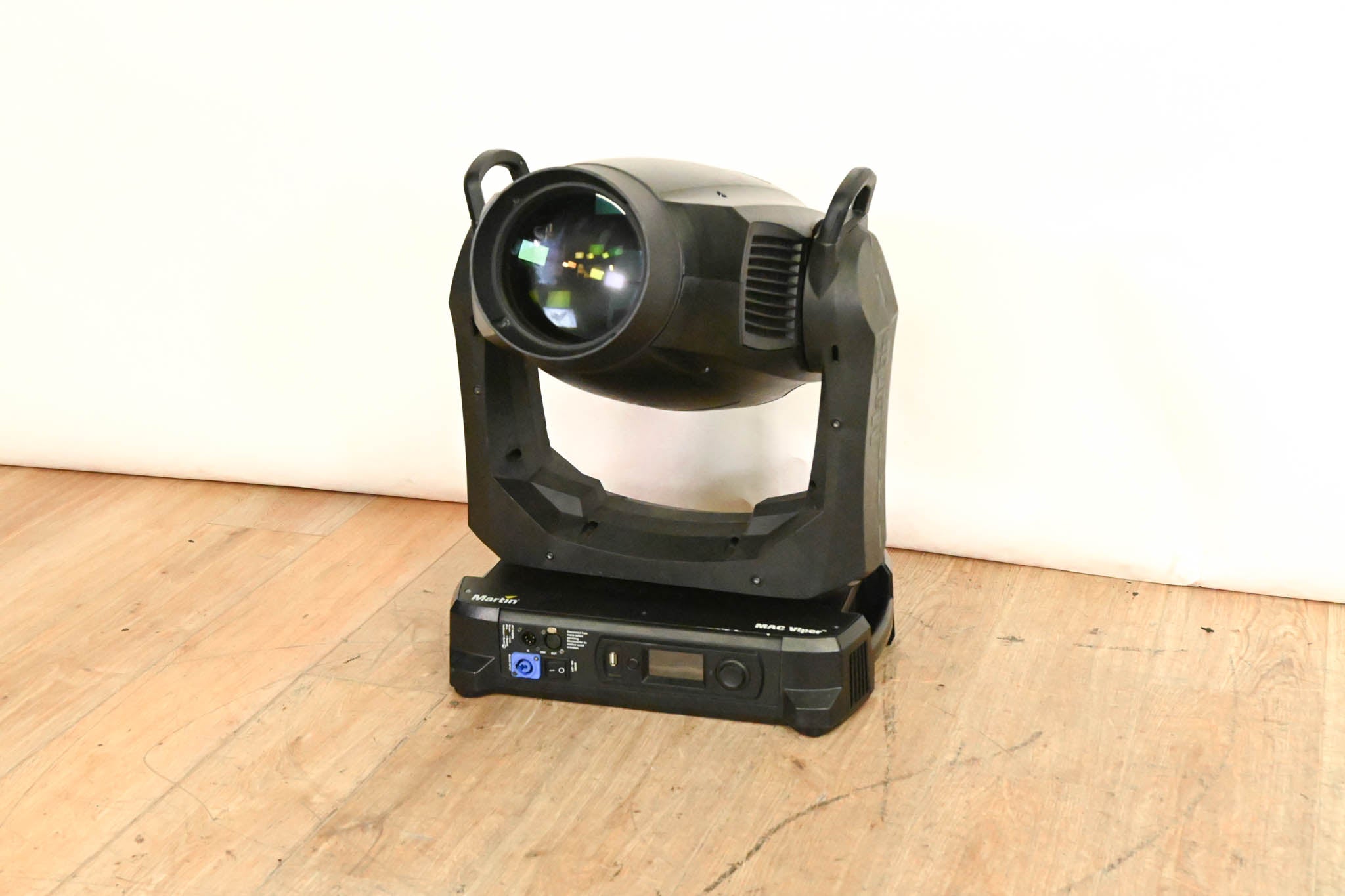 Martin MAC Viper Profile High Output Discharge-Based Moving Light