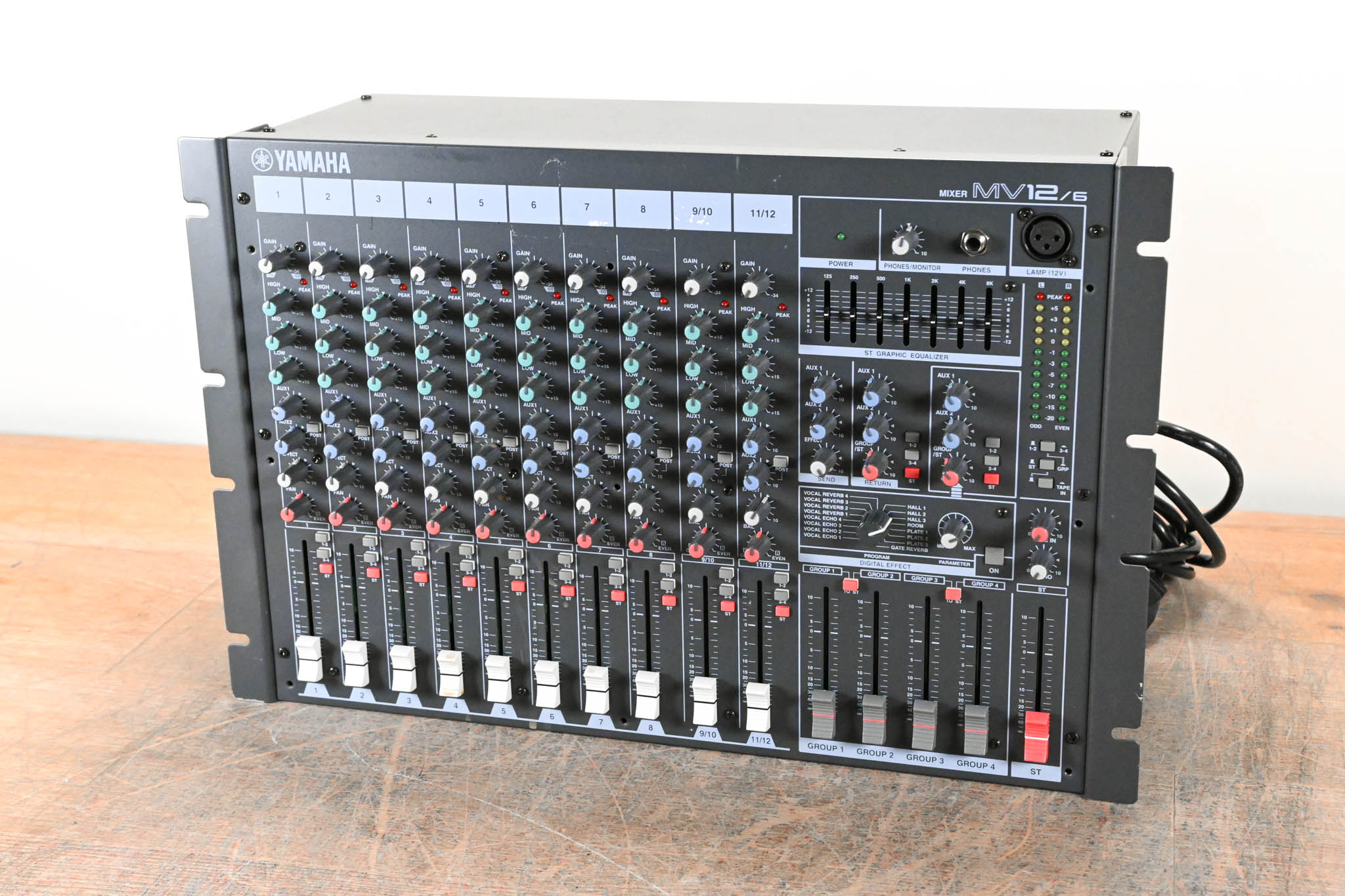 Yamaha MV12/6 12-Channel Rackmount Mixer