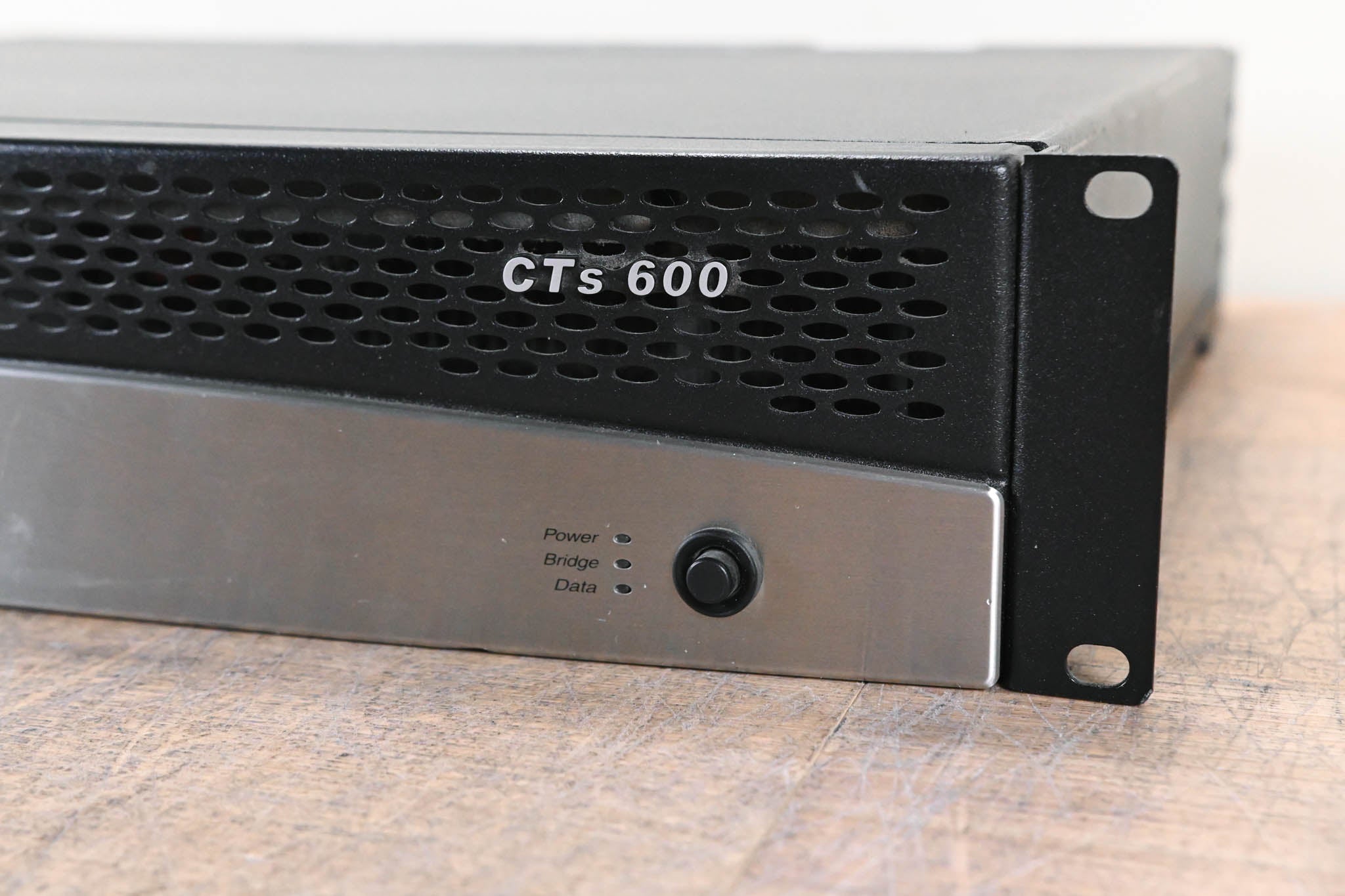 Crown CTs 600 2-Channel Power Amplifier