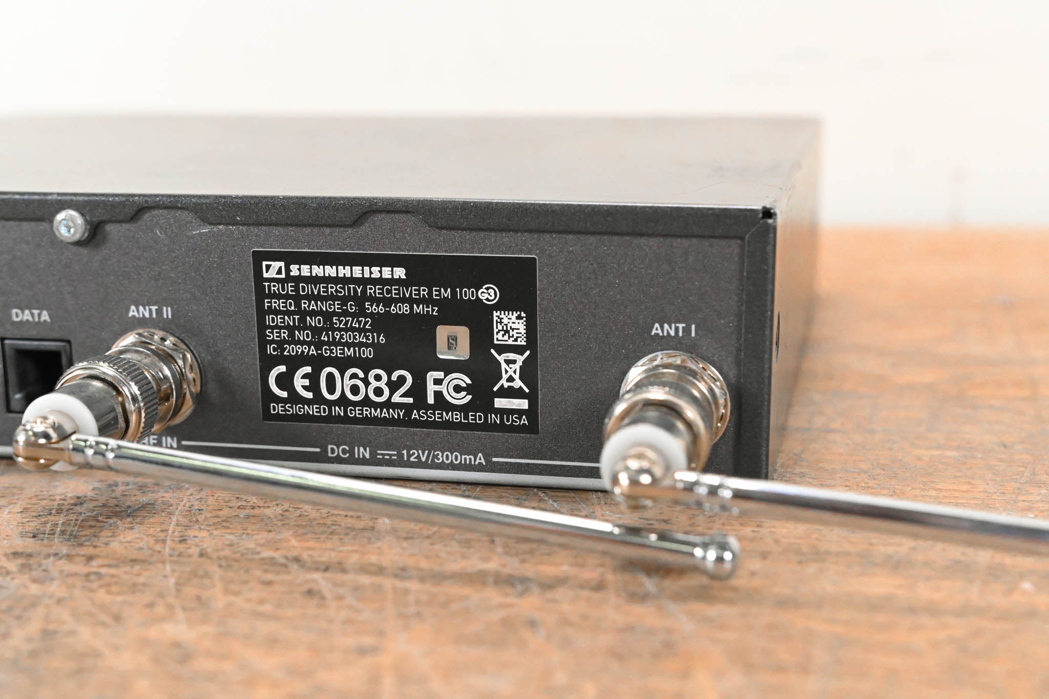 Sennheiser EM 100 G3 Wireless Receiver - G Range: 566-608 MHz