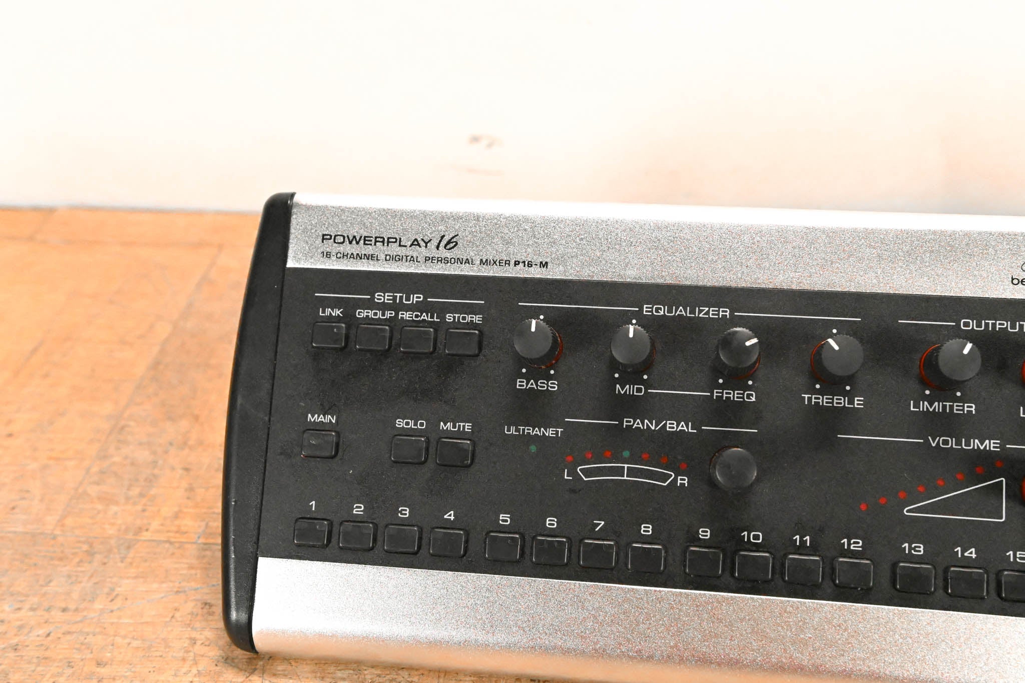 Behringer Powerplay P16-M 16-Channel Digital Personal Mixer