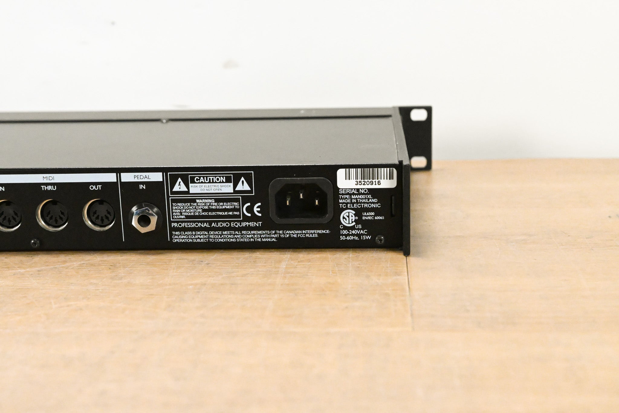 TC Electronic M-ONE XL Dual-Engine Effects Processor