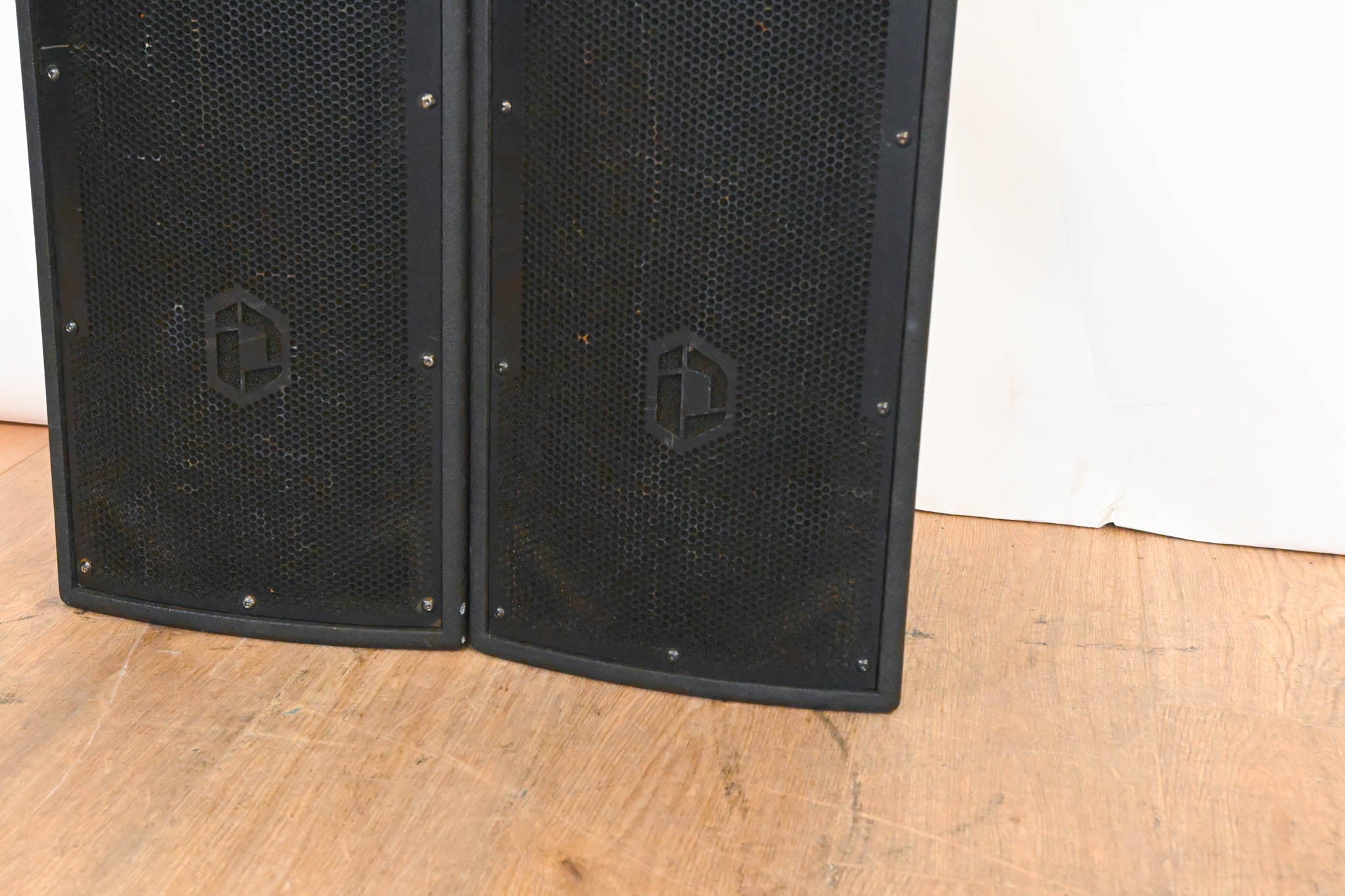 McCauley ID2.208-26 Passive Installation Loudspeaker (PAIR)