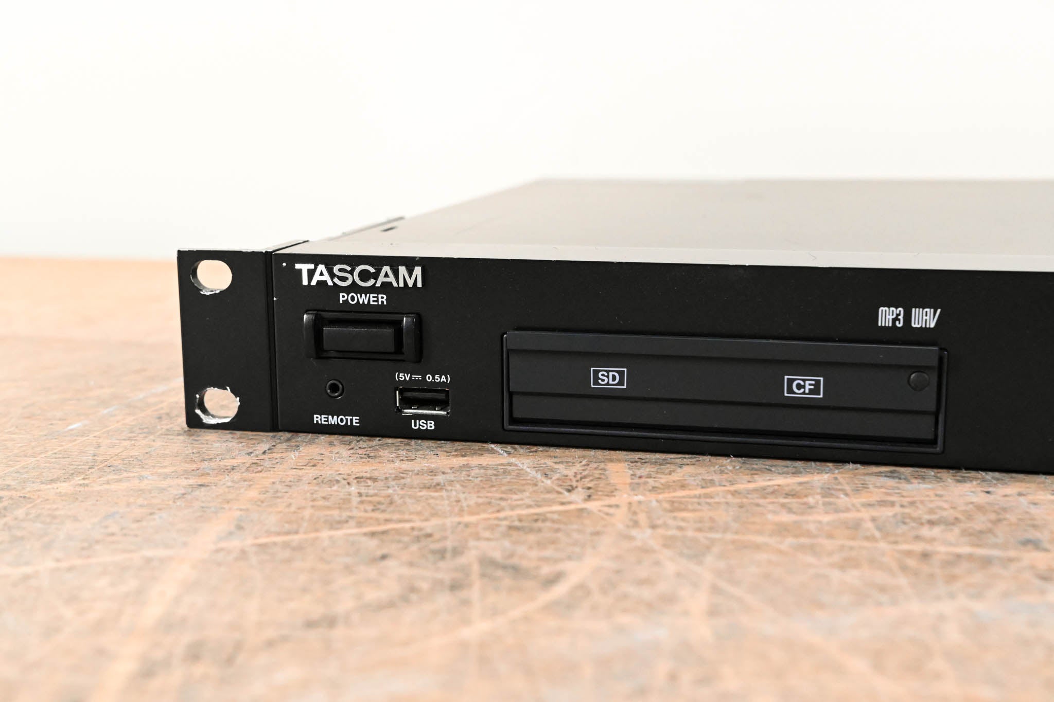 TASCAM SS-R100 Solid State Digital Digital Audio Recorder