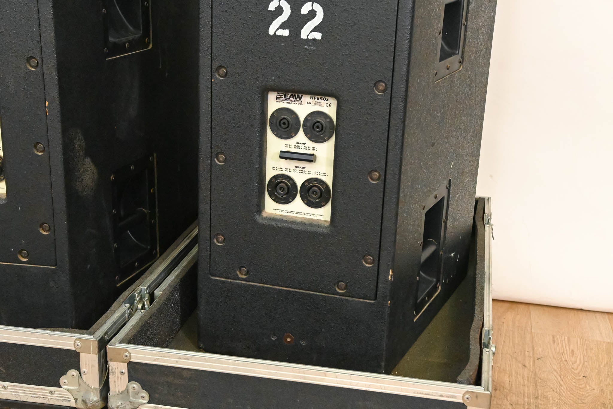 EAW KF650z Virtual Array Full Range Loudspeaker (PAIR) w/ Road Case