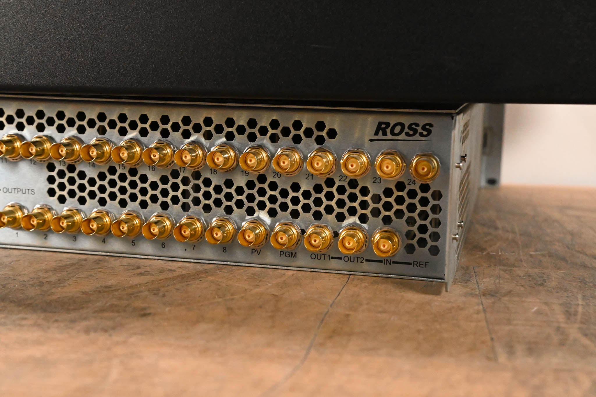 Ross Carbonite+ Frame 1 M/E Video Switcher with Carbonite 2M Panel