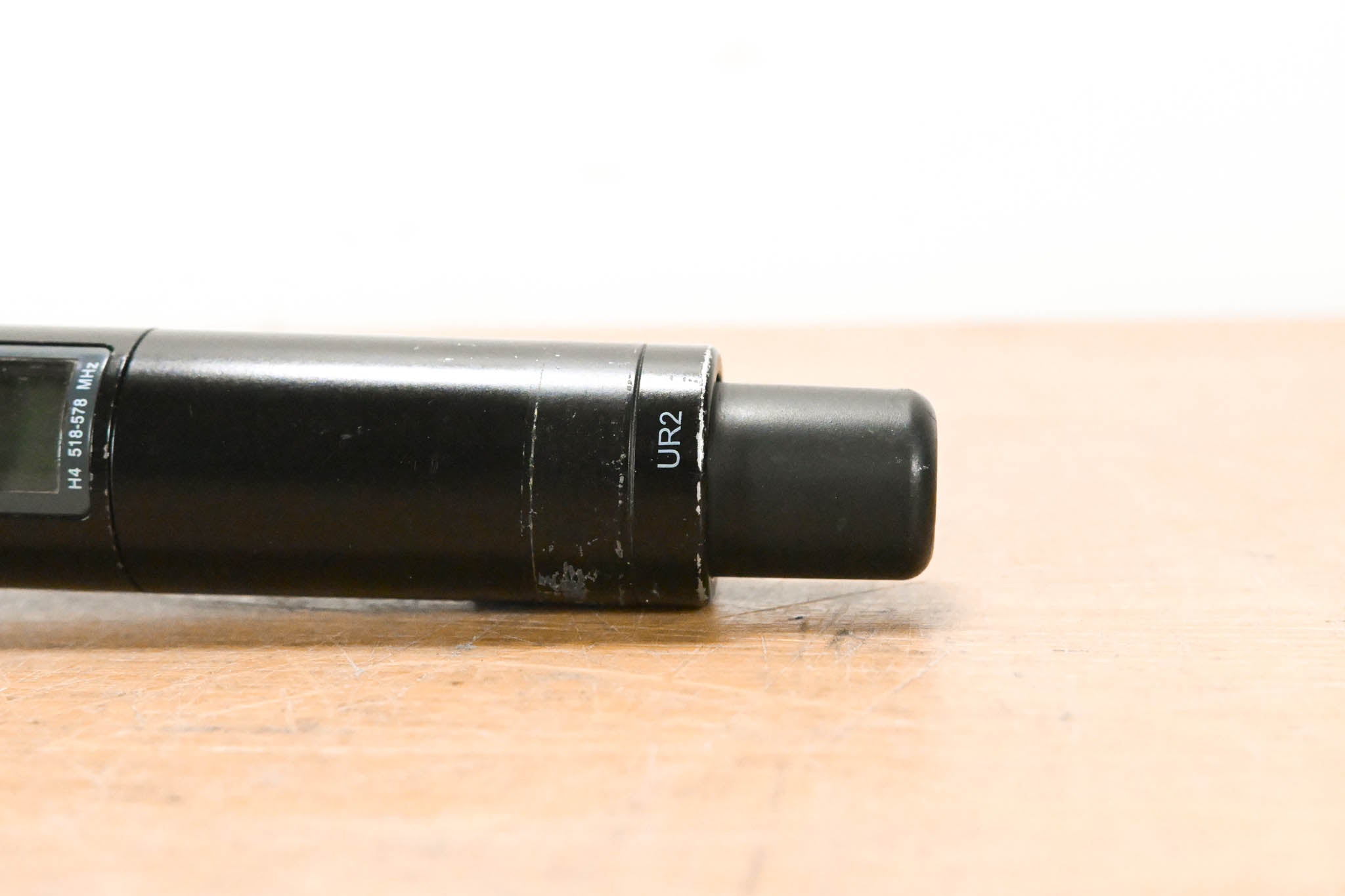 Shure UR2/SM87A Handheld Transmitter with SM87A Capsule - H4 Band