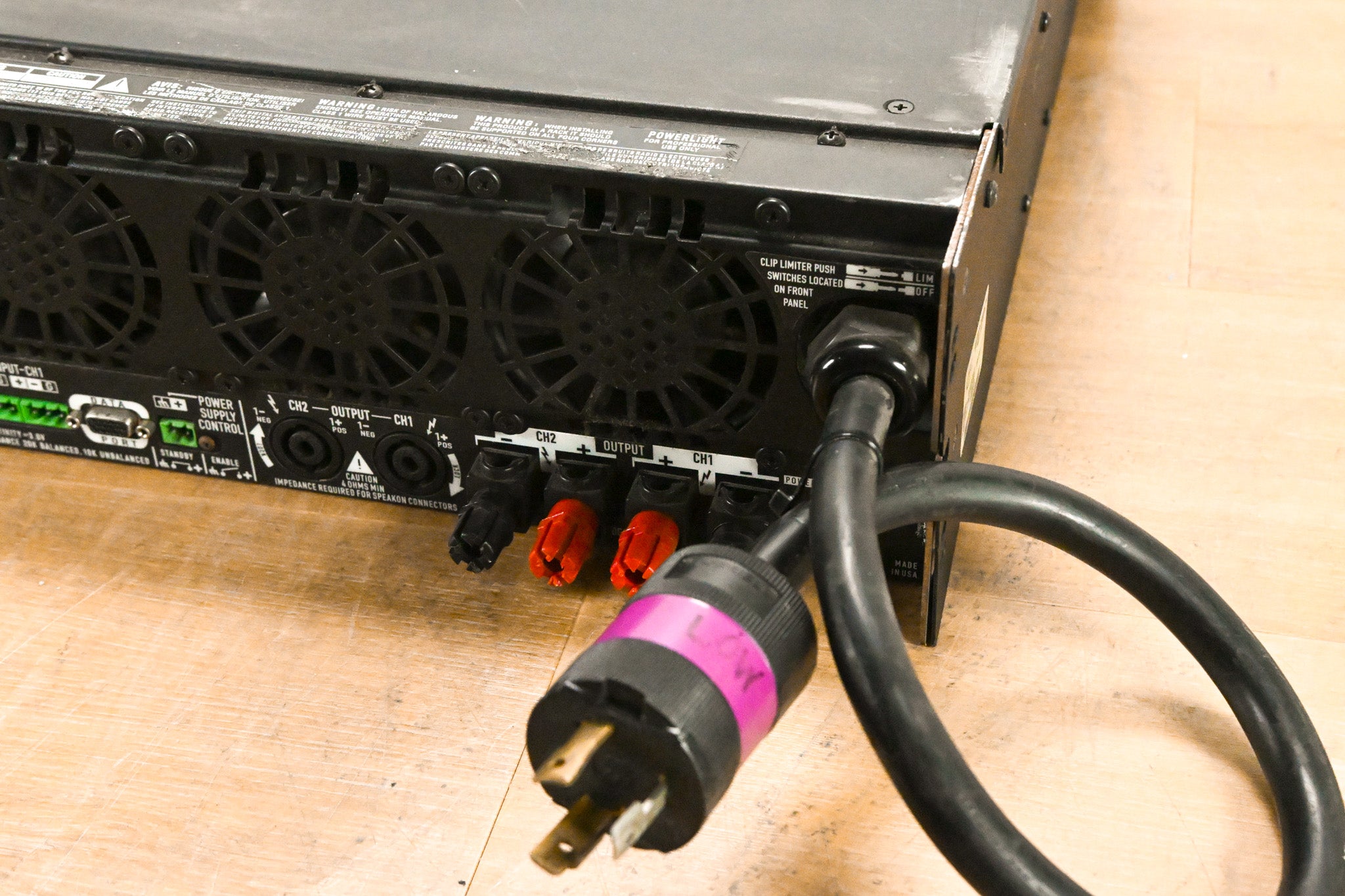 QSC PowerLight 6.0 II 2-channel Power Amplifier