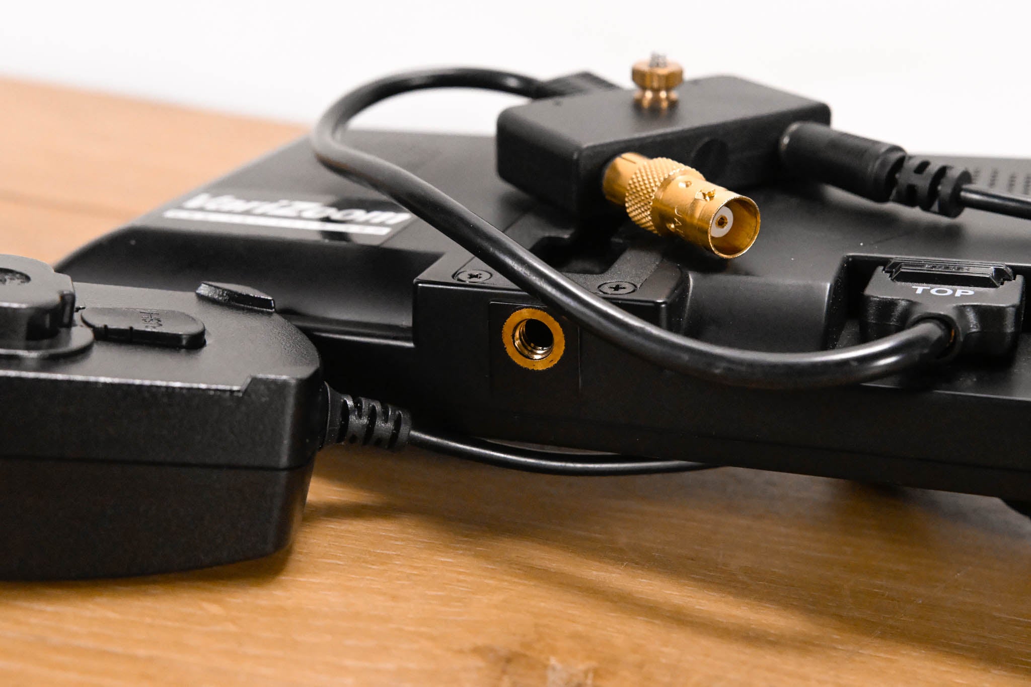 VariZoom VZ-TFT7 7″ LCD Monitor