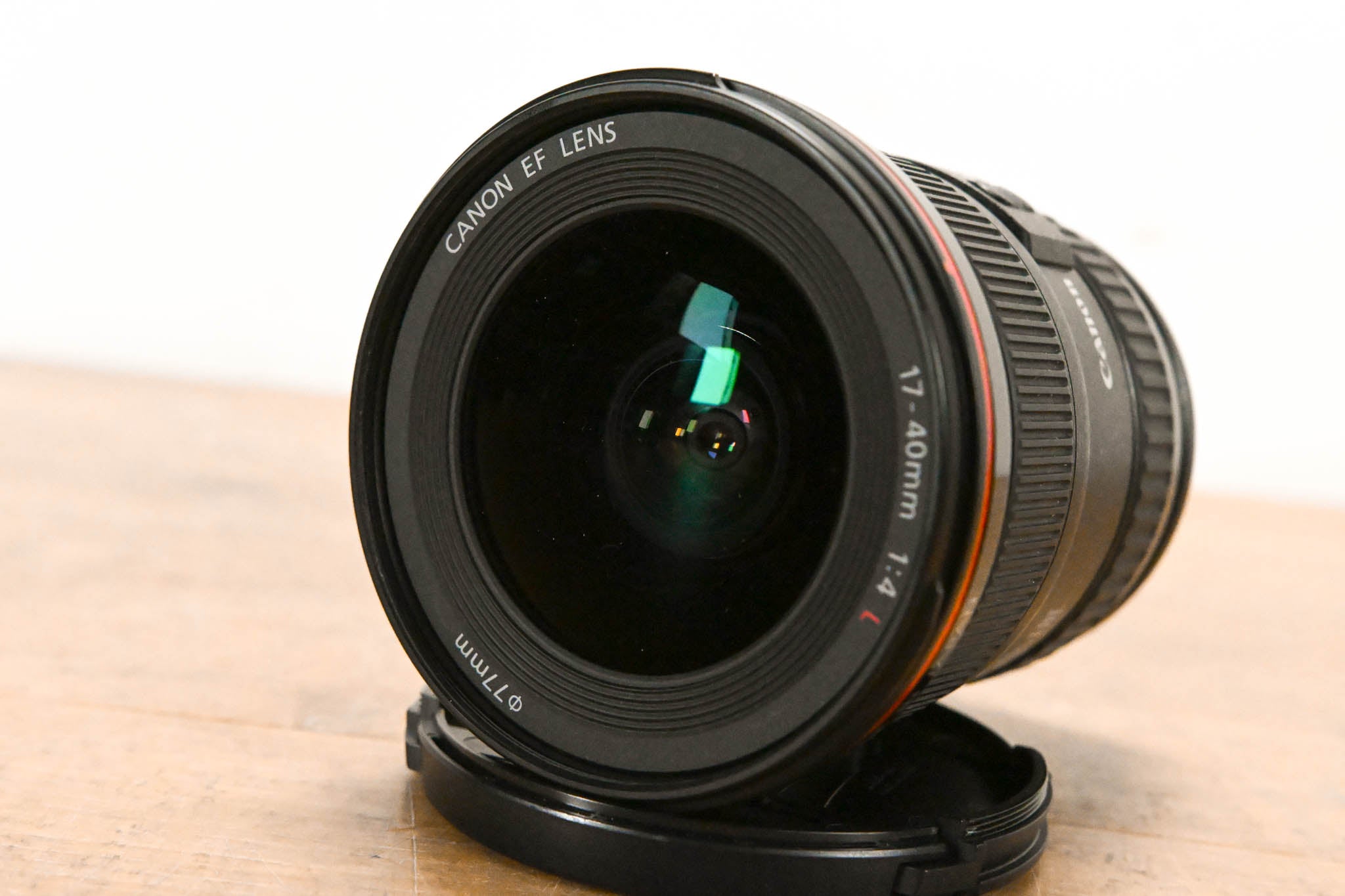 Canon EF 17-40mm f/4L USM Ultra Wide Angle Zoom Lens