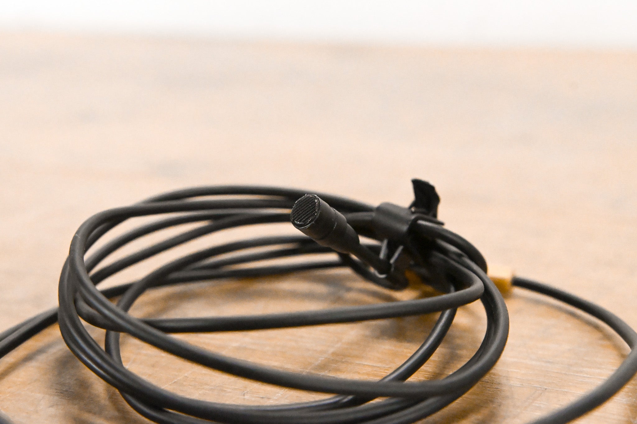Sennheiser MKE 2-EW Omnidirectional Lavalier Mic with 3.5mm Connector