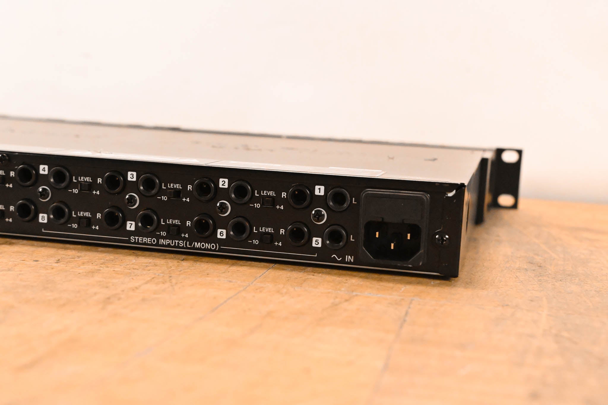 TASCAM LM-8ST Rackmount Line Mixer