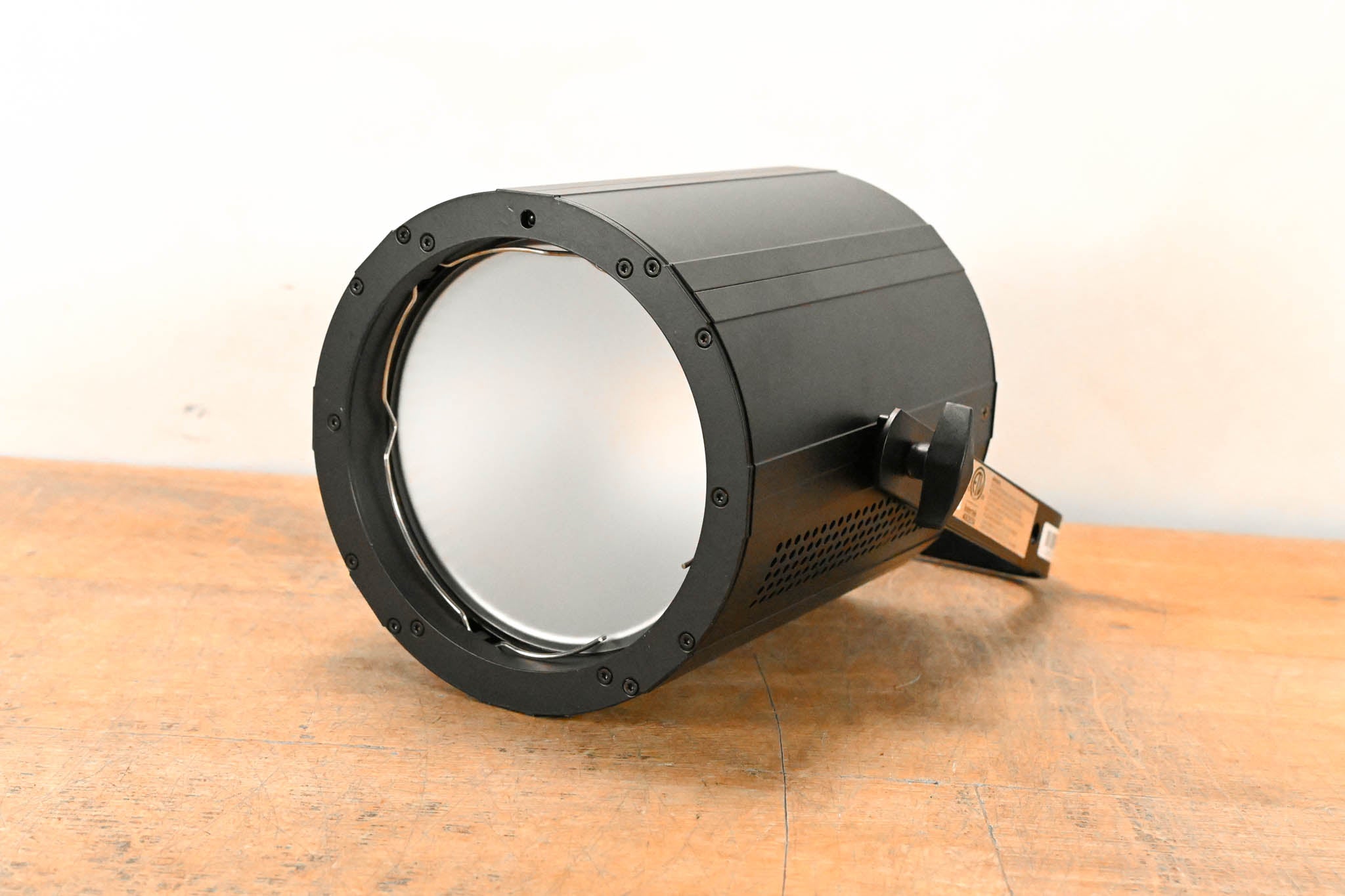 ADJ COB Cannon LP200ST 200W Chip On Board Color Mixing Wash Fixture