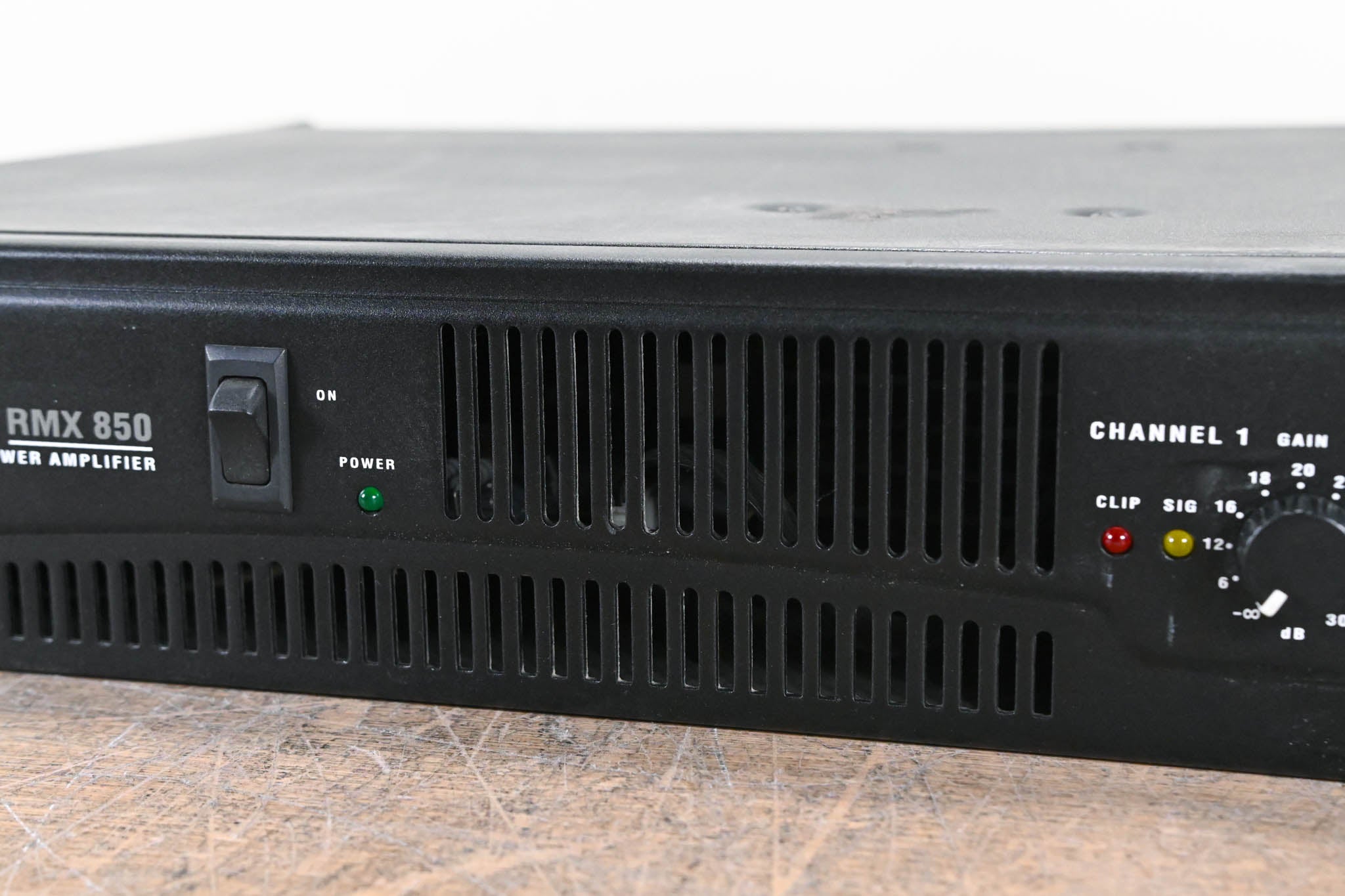 QSC RMX850 2-Channel Power Amplifier